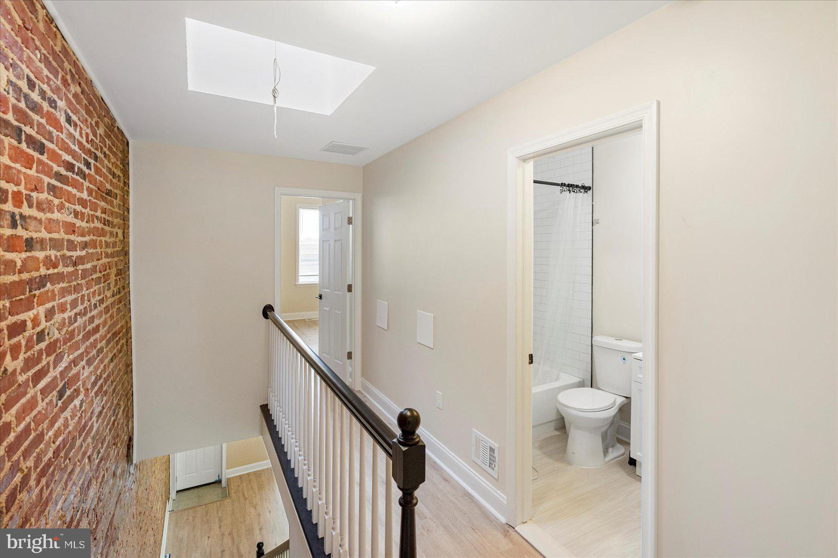 HIGHLANDTOWN - Residential Lease