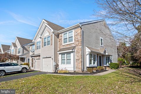 324 MONTEREY PLACE NEWTOWN PA 18940