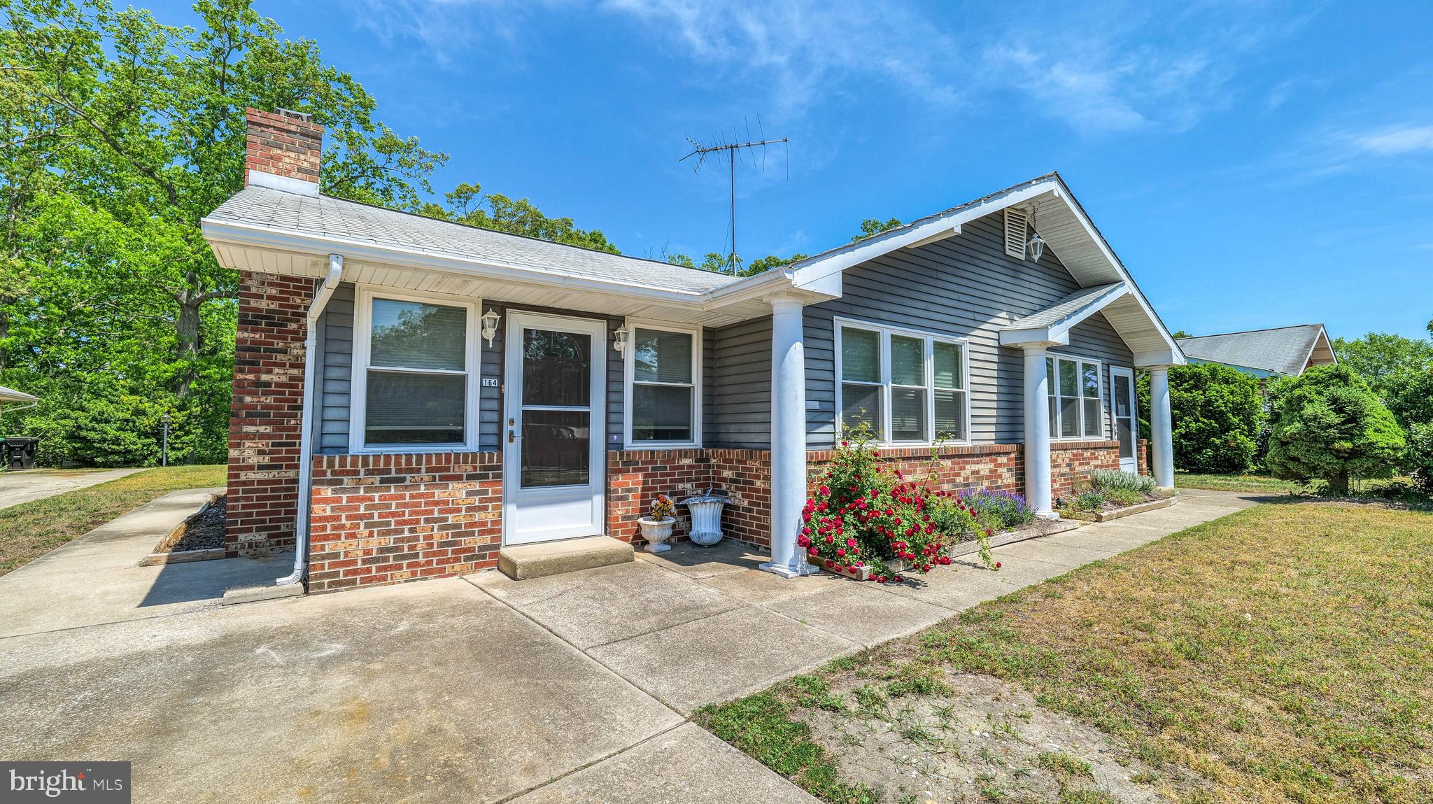 164 ELMTOWNE BOULEVARD