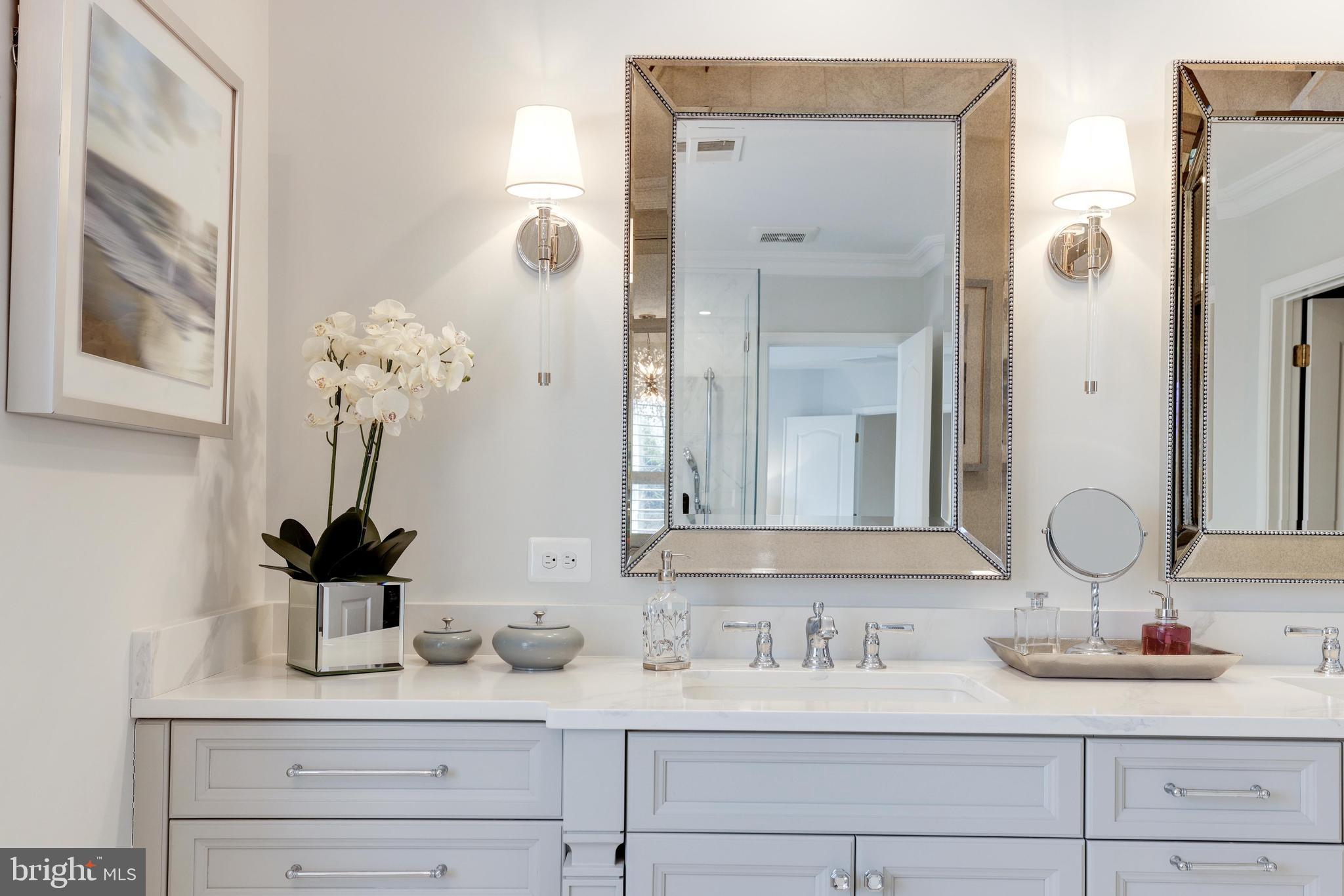 RIVER CREEK - Residential