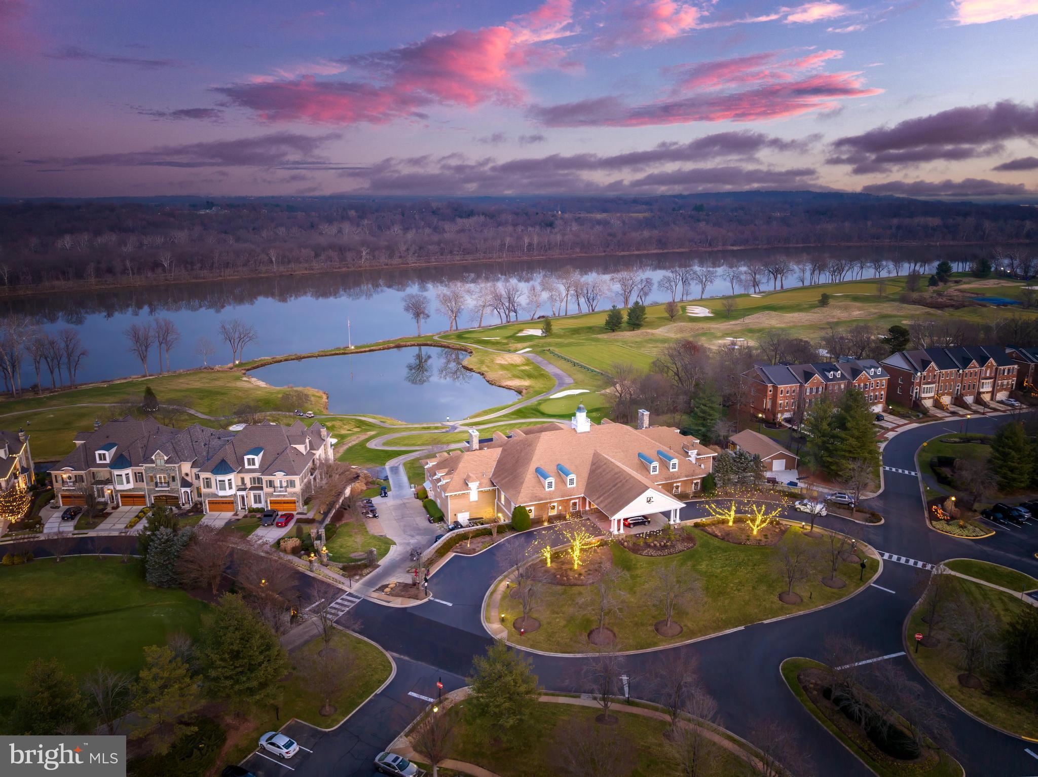 RIVER CREEK - Residential