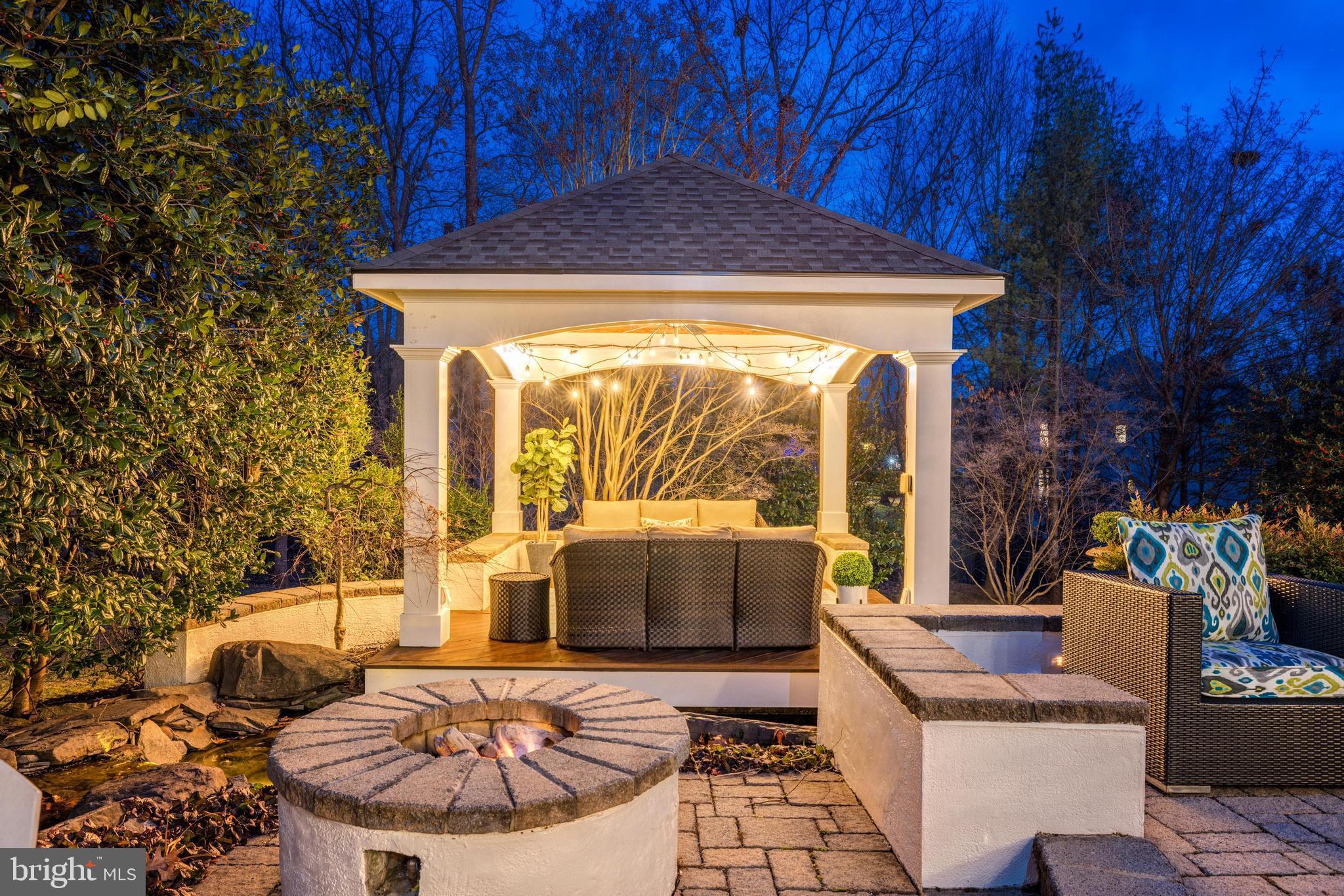 RIVER CREEK - Residential