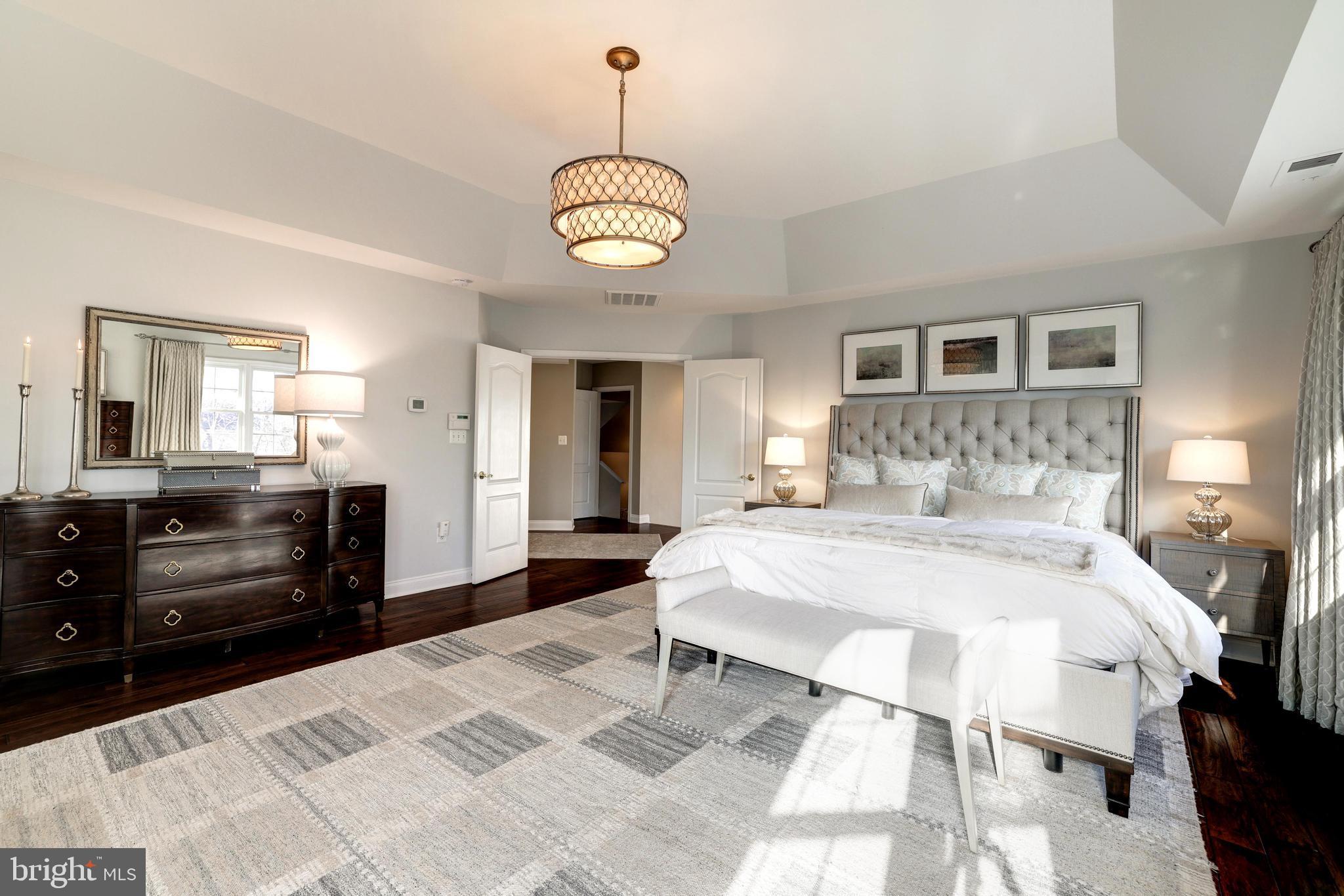 RIVER CREEK - Residential