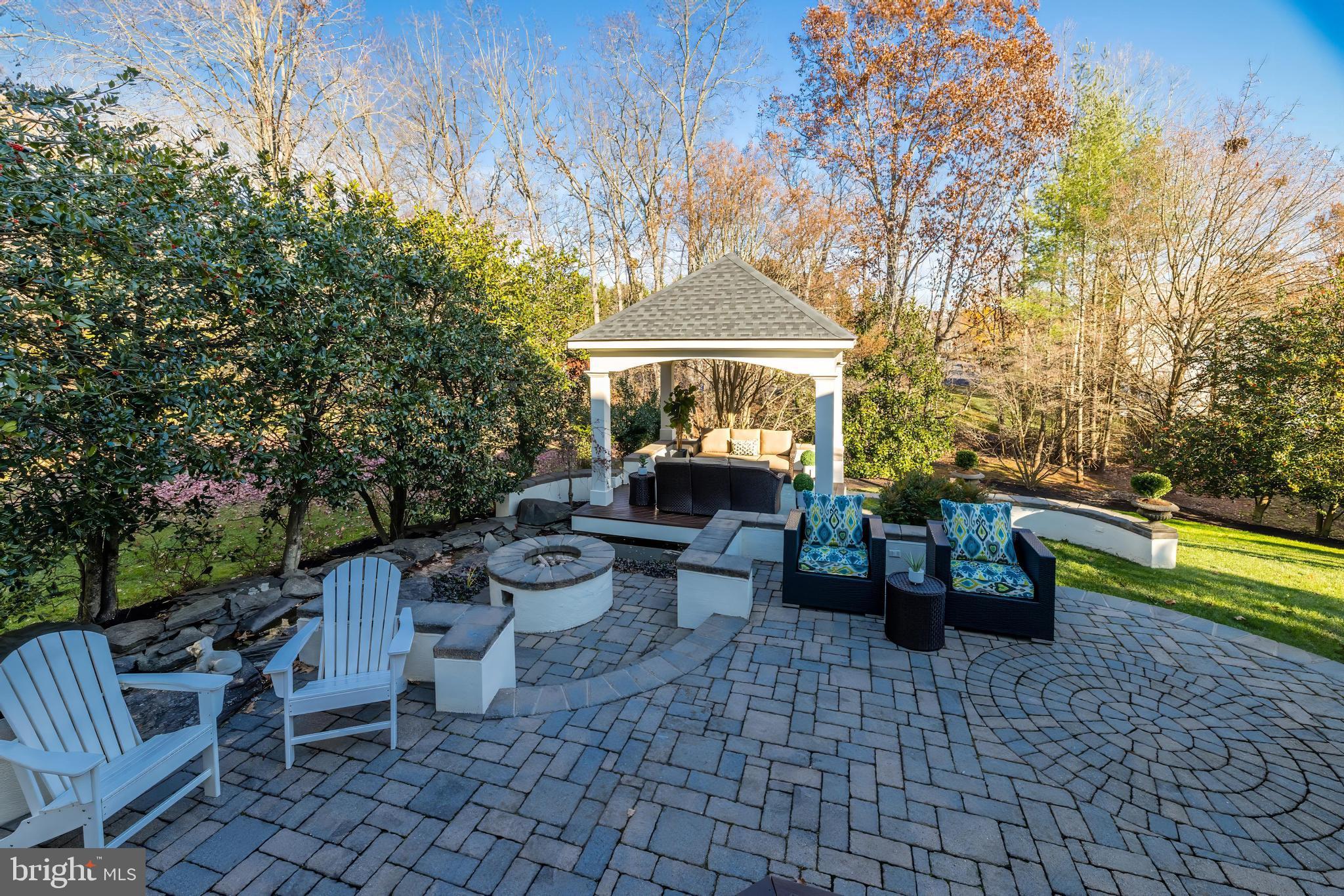 RIVER CREEK - Residential