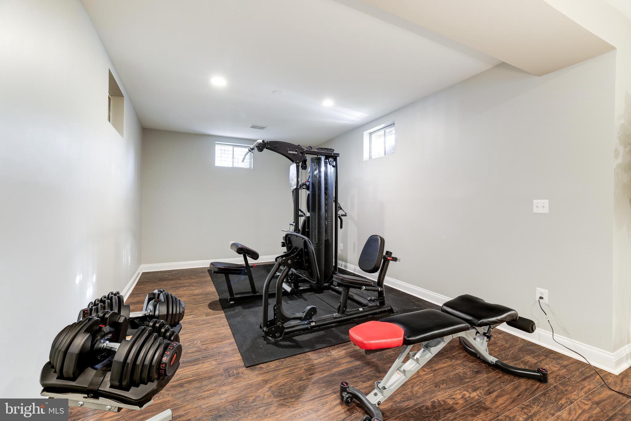 RIVER CREEK - Residential