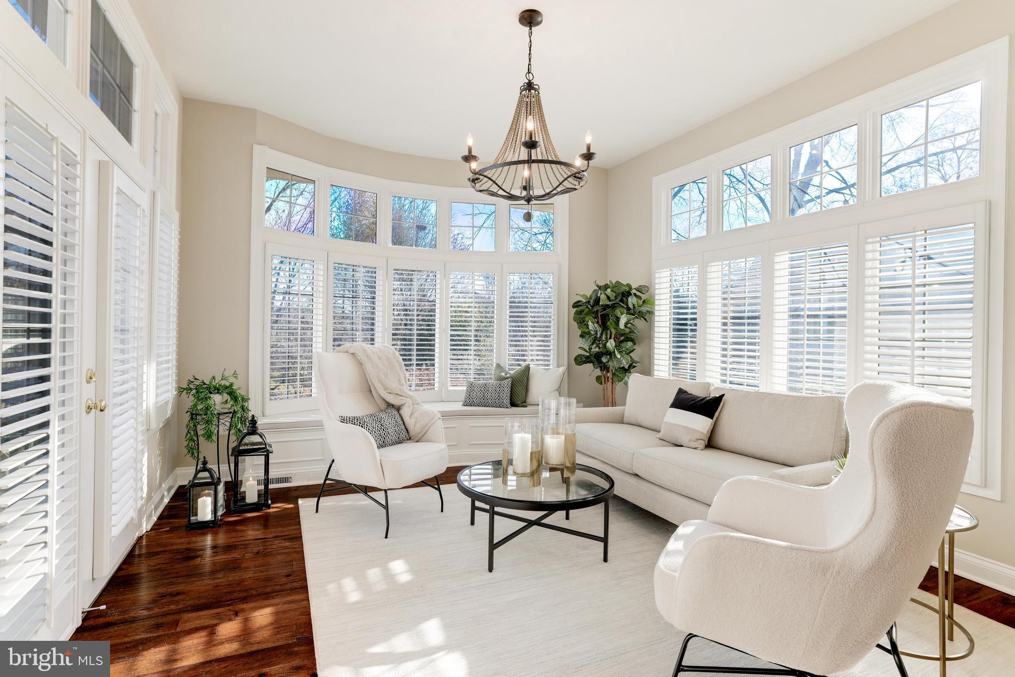 RIVER CREEK - Residential