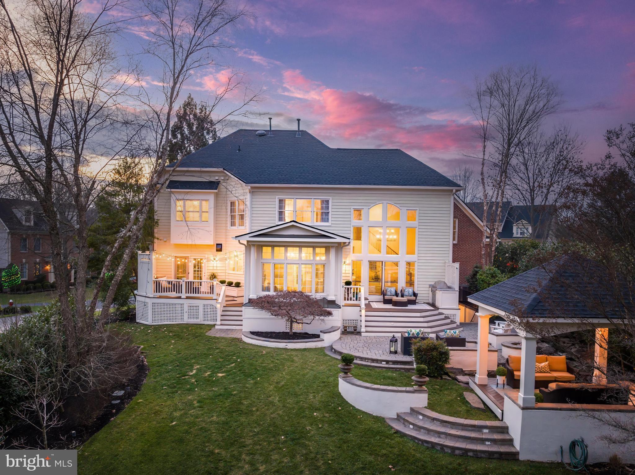 RIVER CREEK - Residential