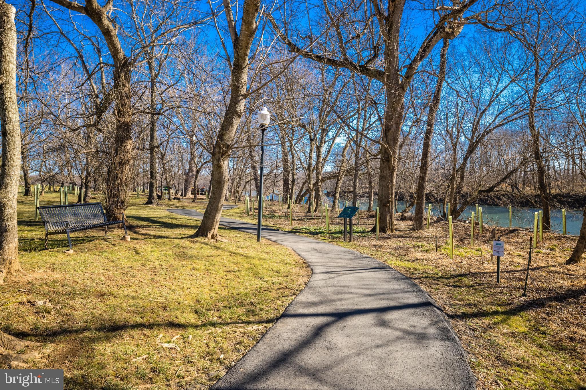 RIVER CREEK - Residential
