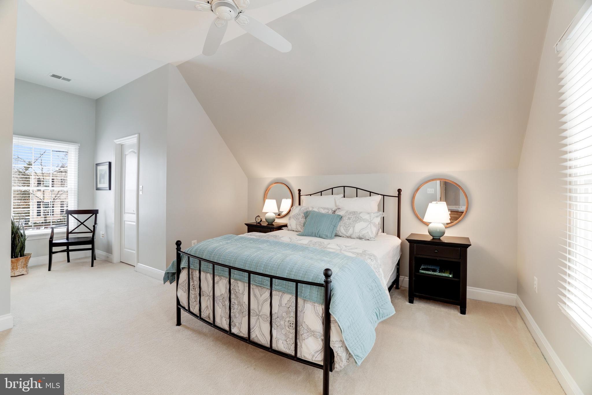 RIVER CREEK - Residential