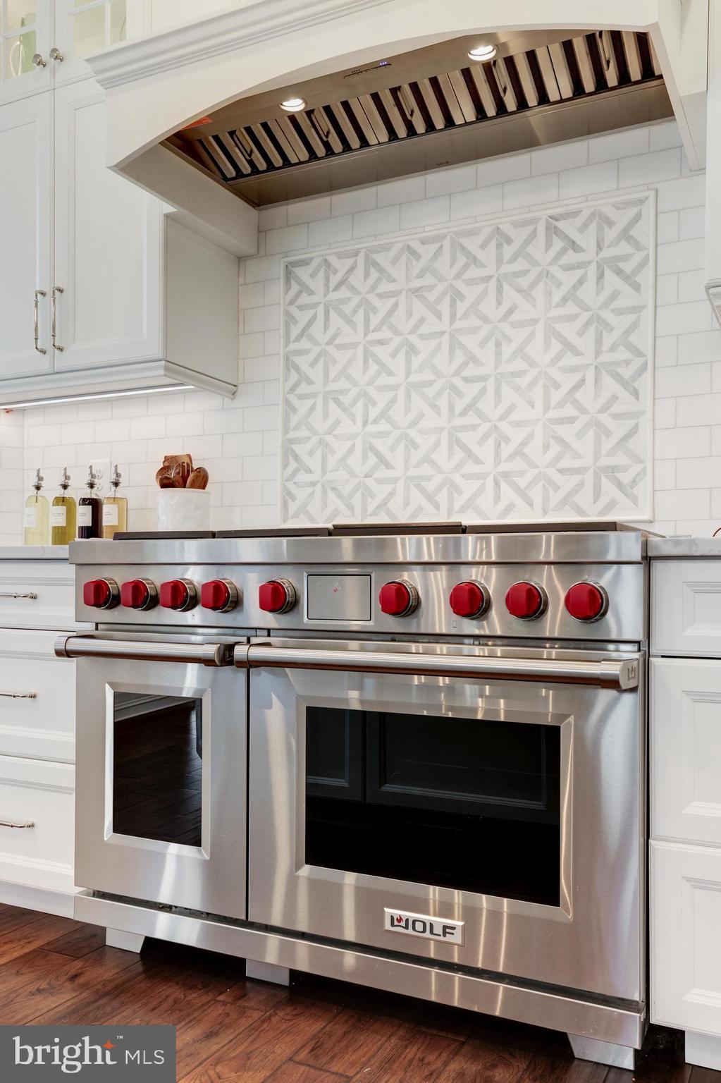 RIVER CREEK - Residential