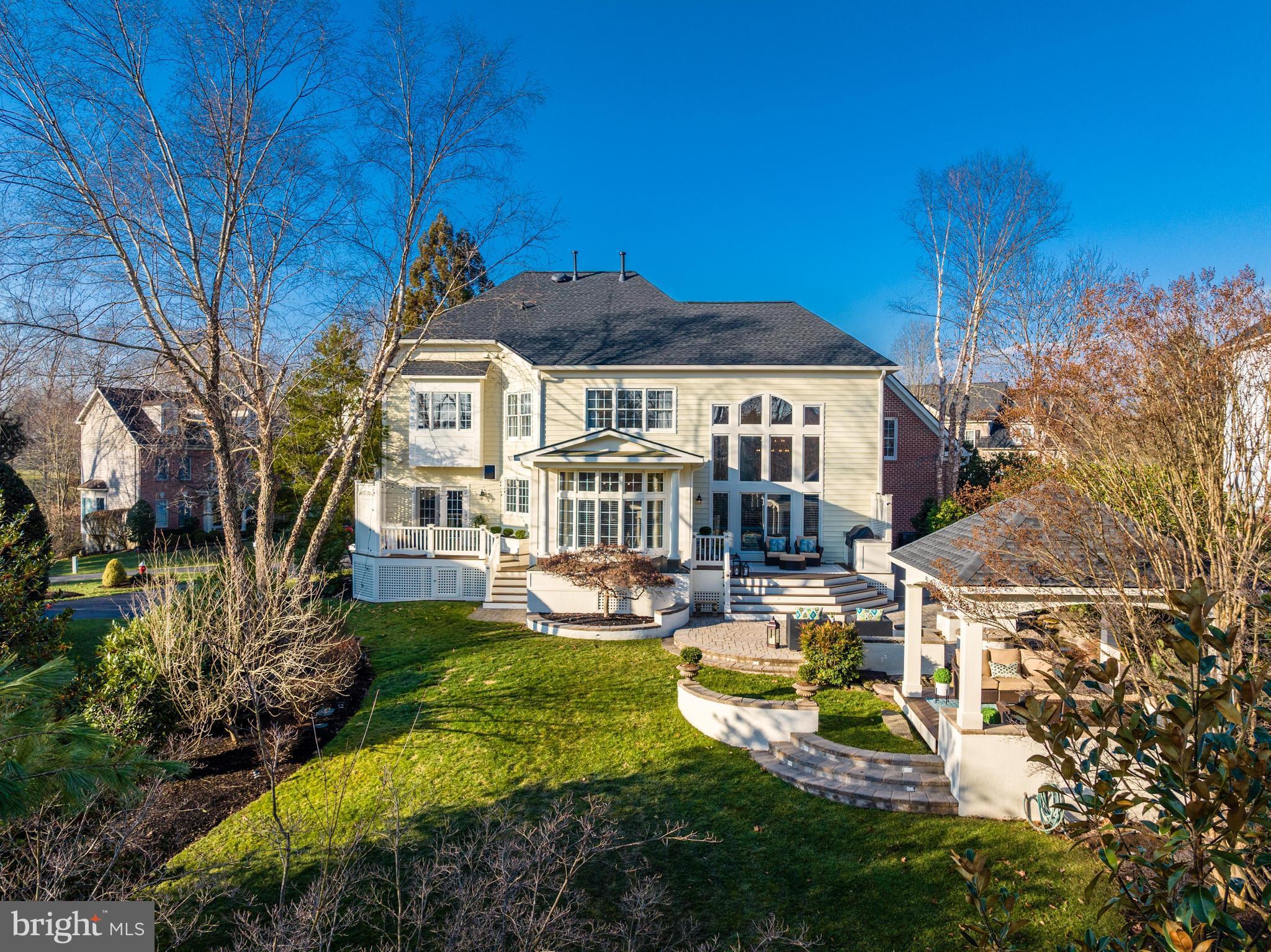 RIVER CREEK - Residential