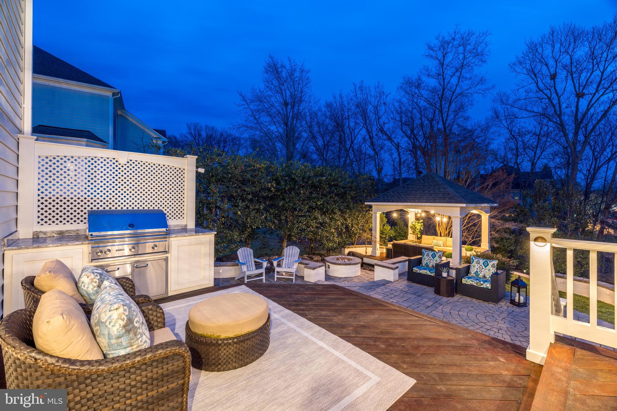 RIVER CREEK - Residential