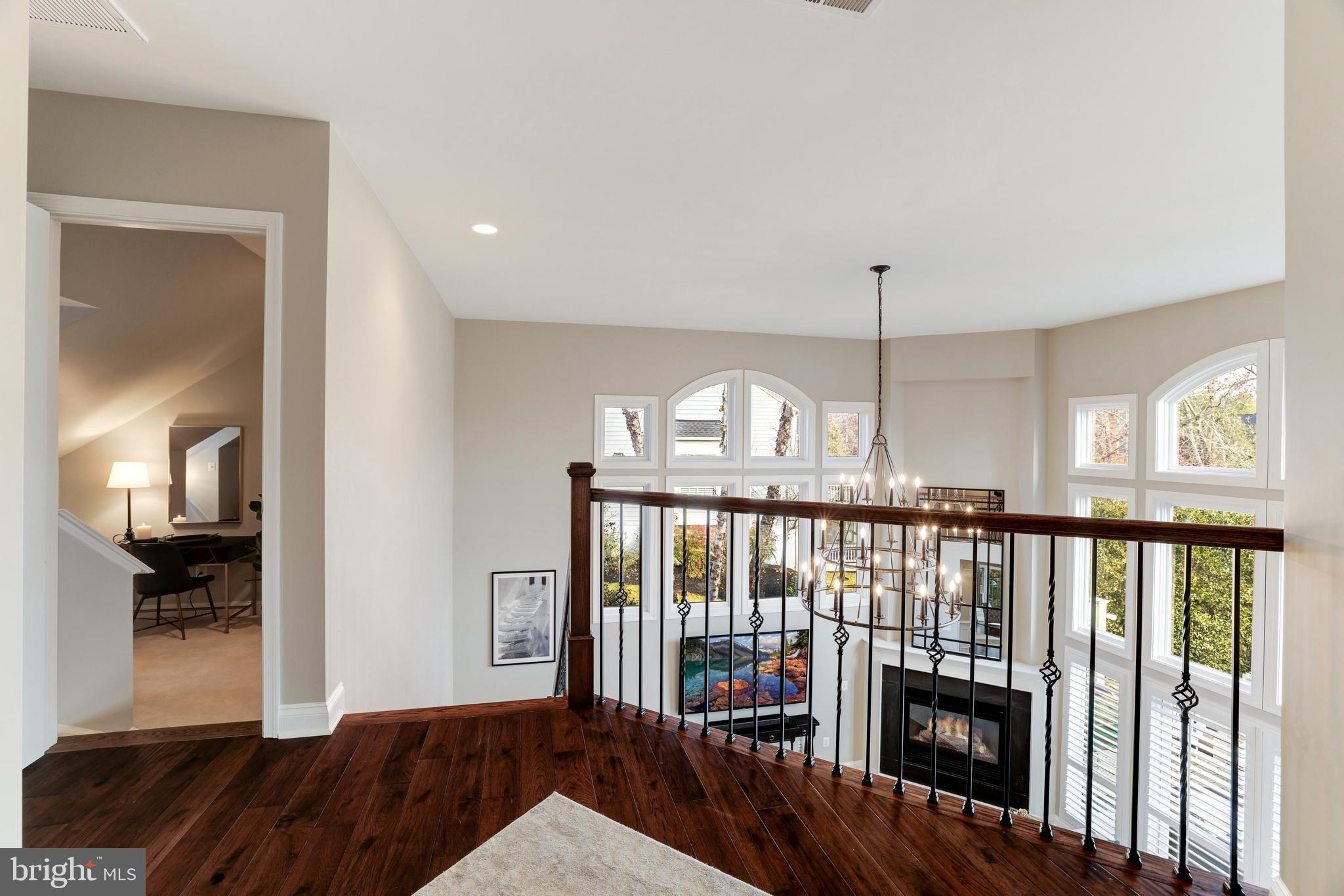 RIVER CREEK - Residential