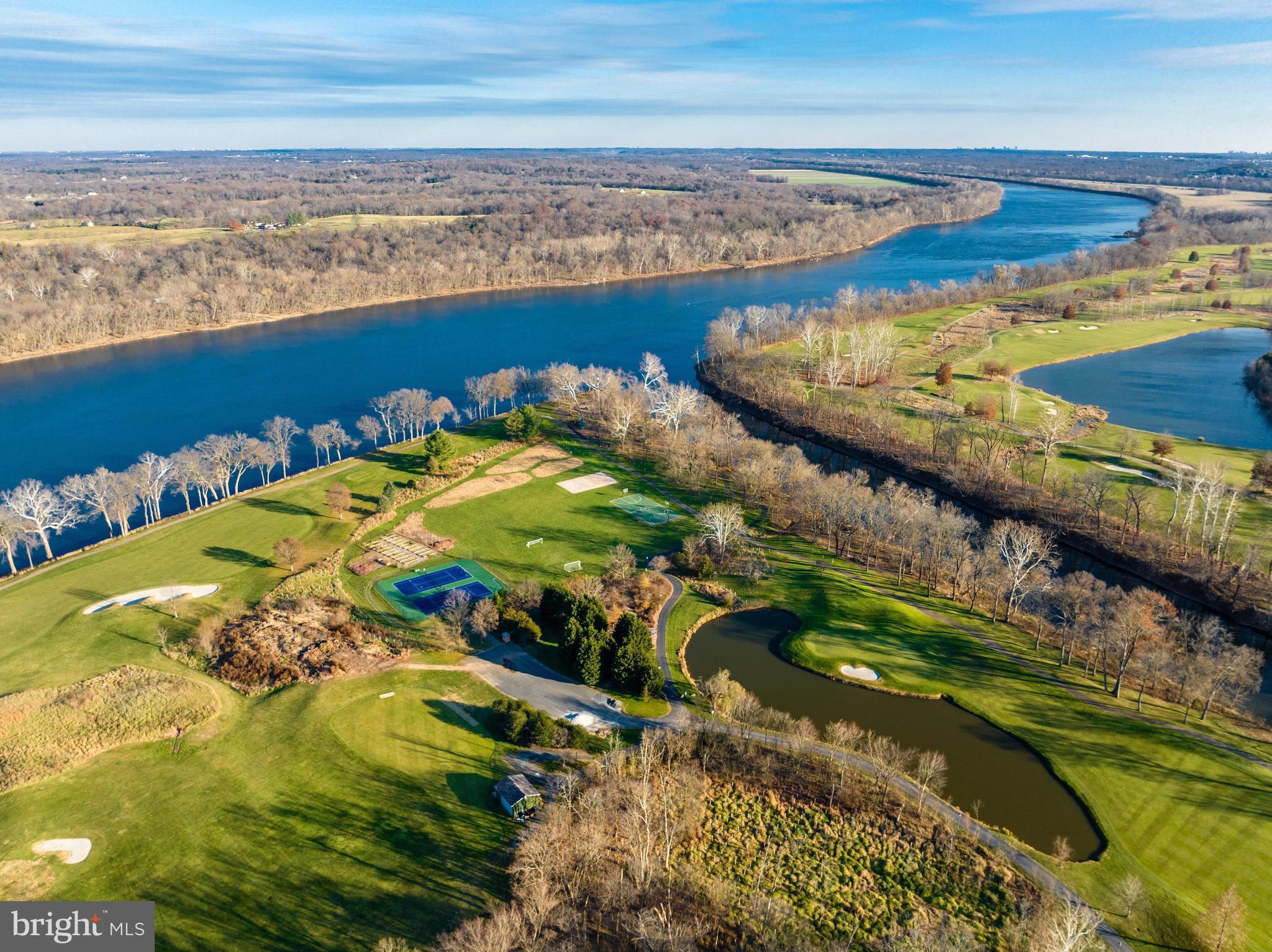 RIVER CREEK - Residential