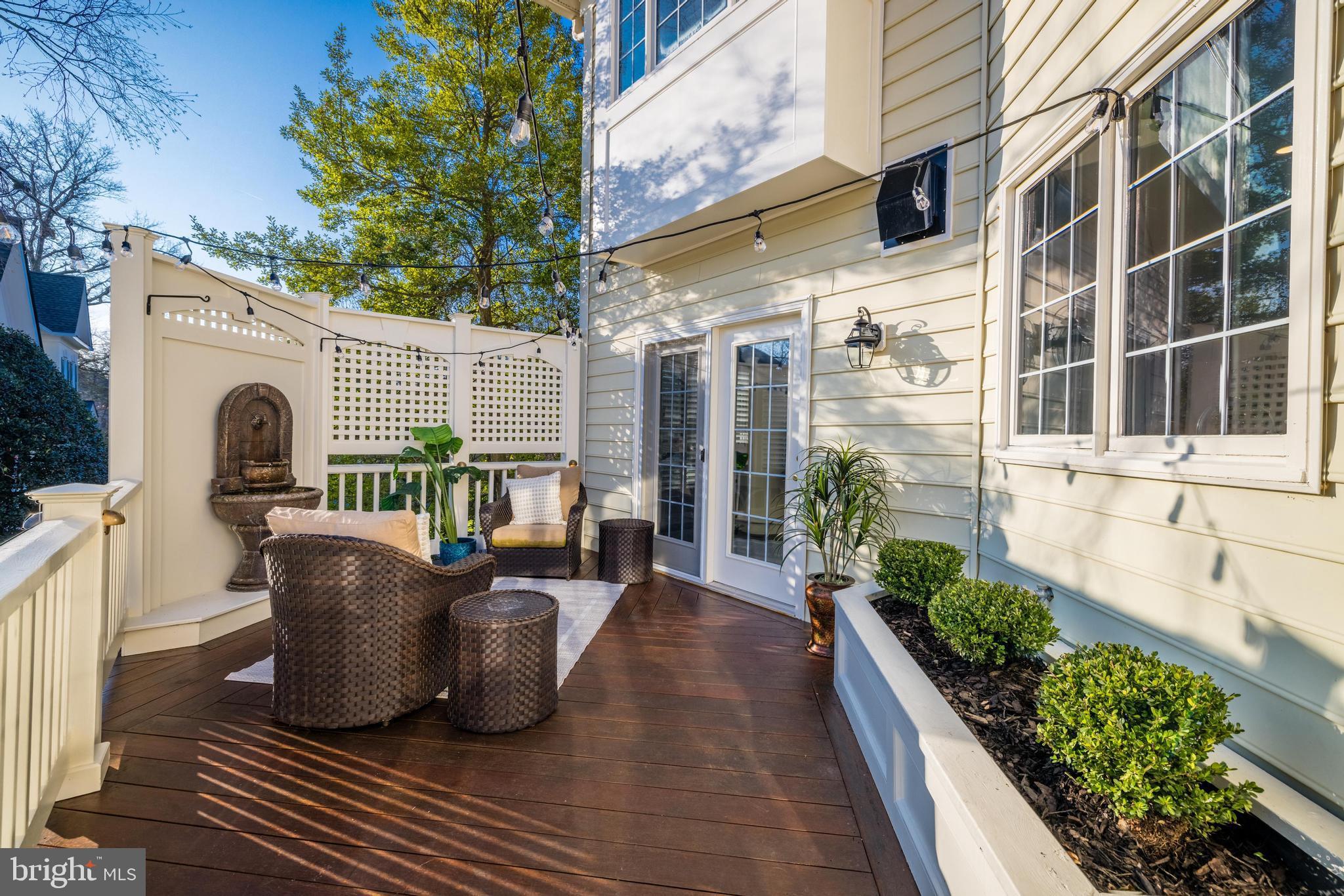 RIVER CREEK - Residential