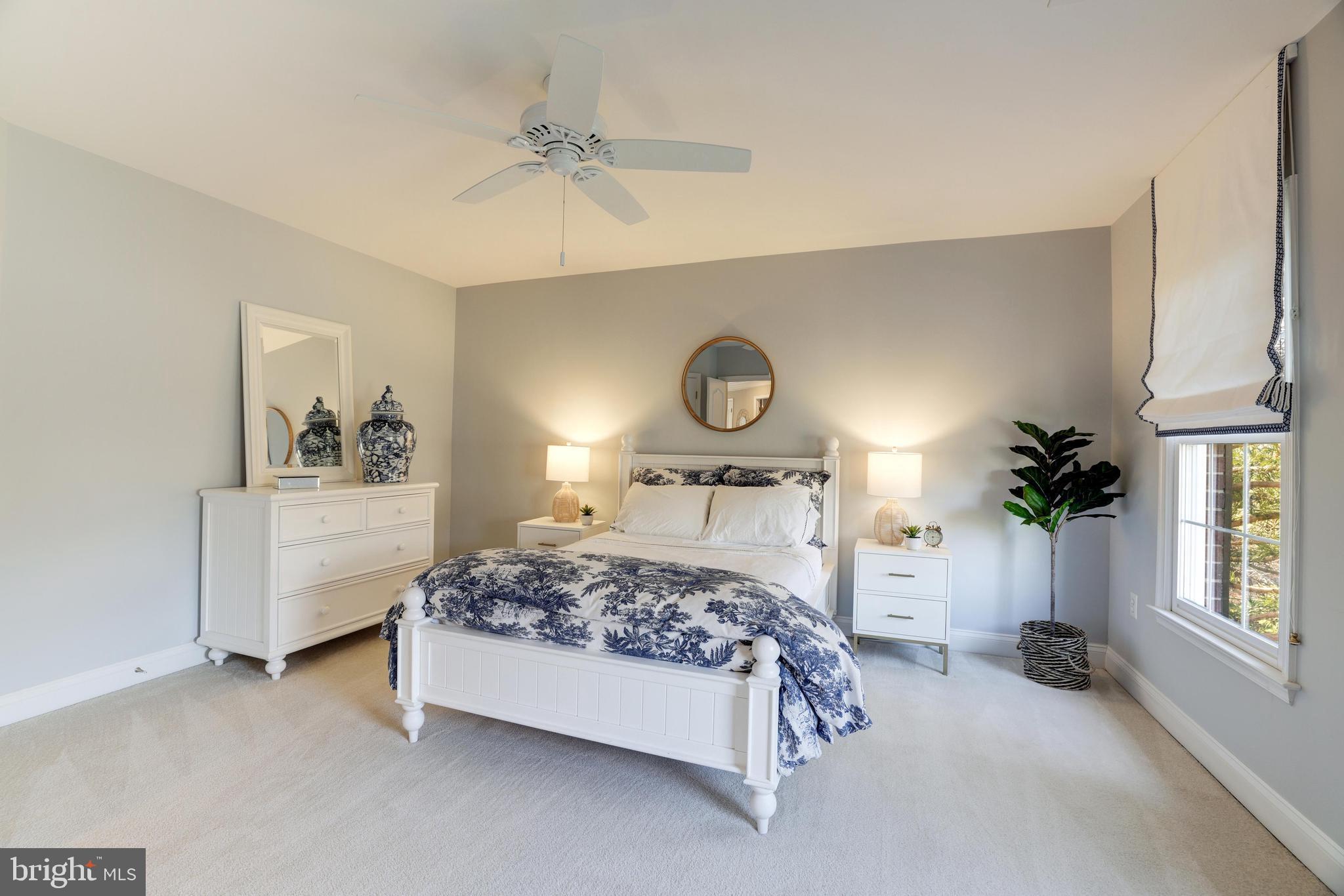 RIVER CREEK - Residential