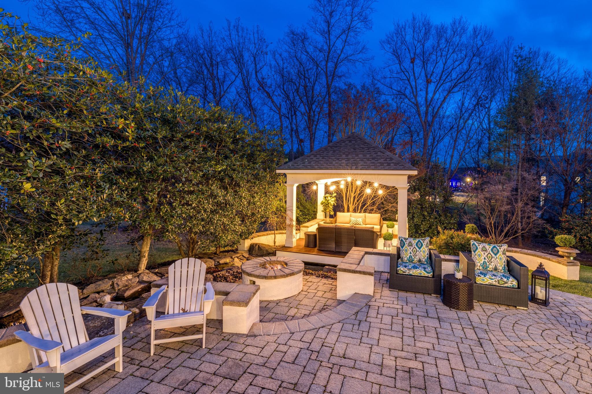 RIVER CREEK - Residential