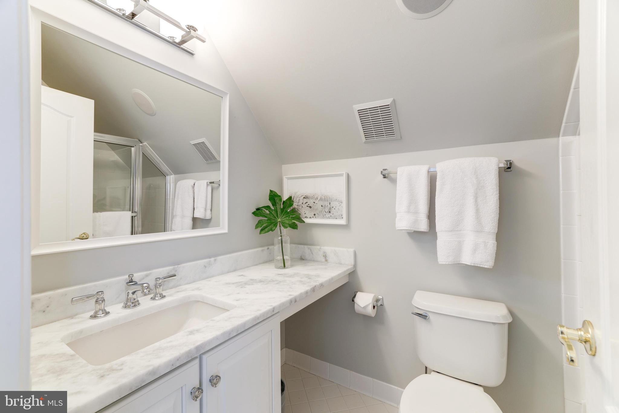 RIVER CREEK - Residential