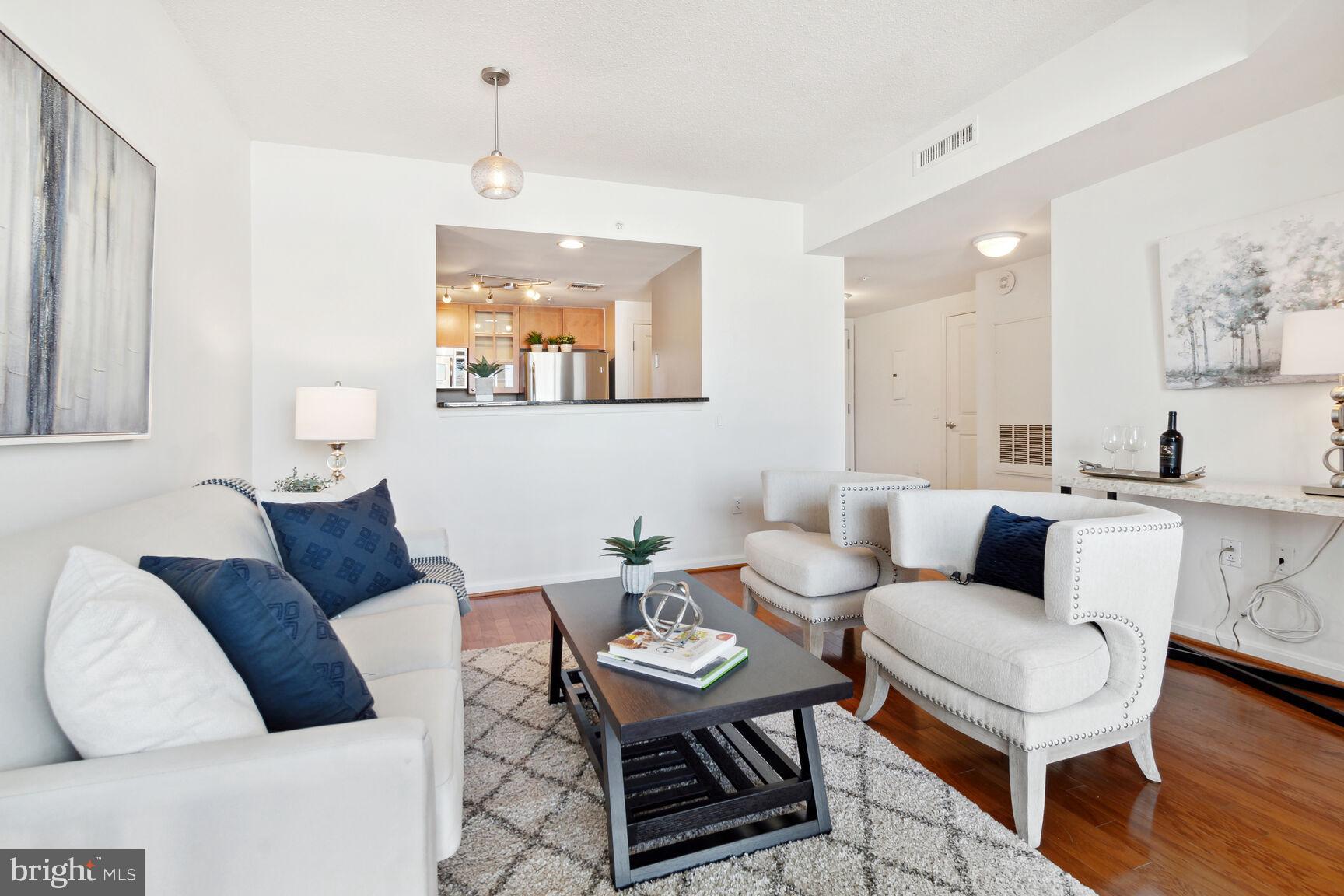 CRESCENT - Residential