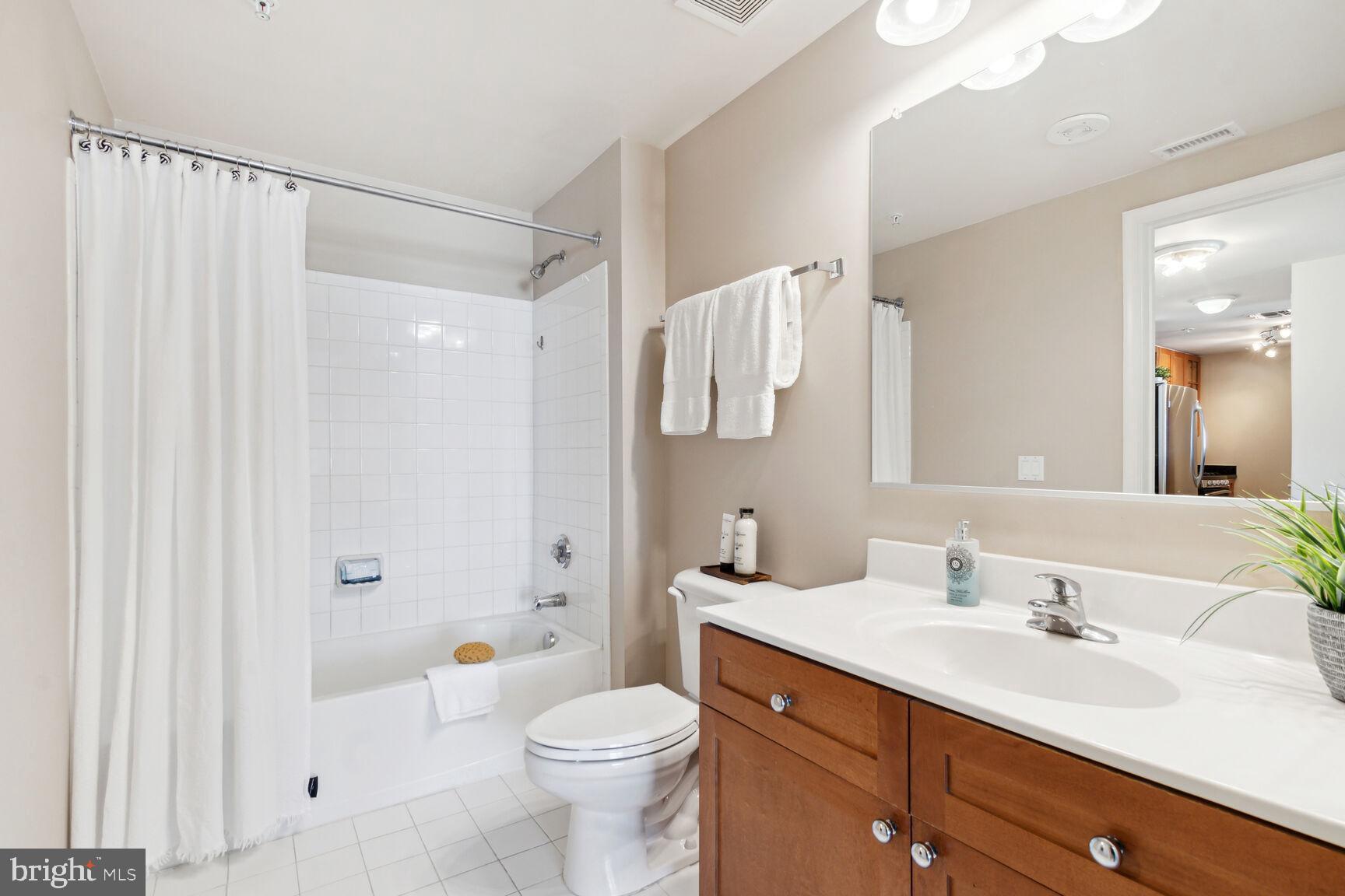 CRESCENT - Residential