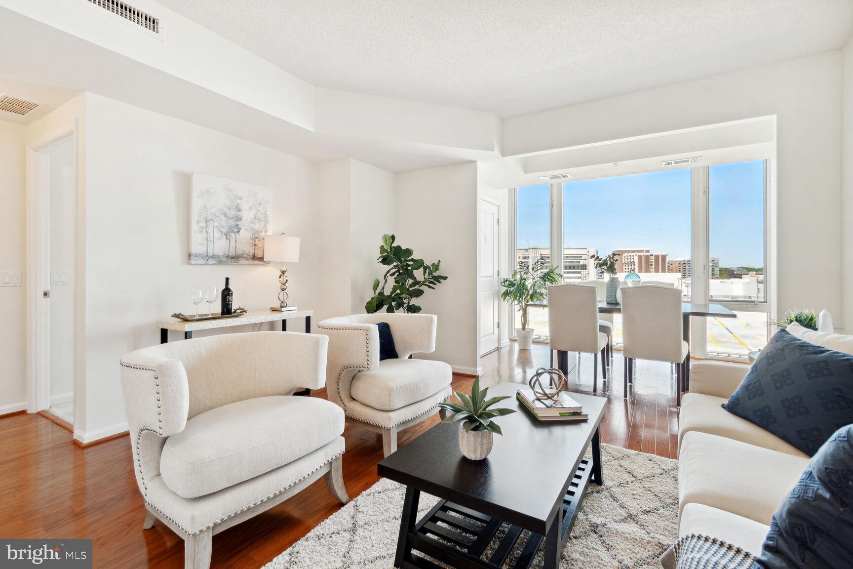 CRESCENT - Residential