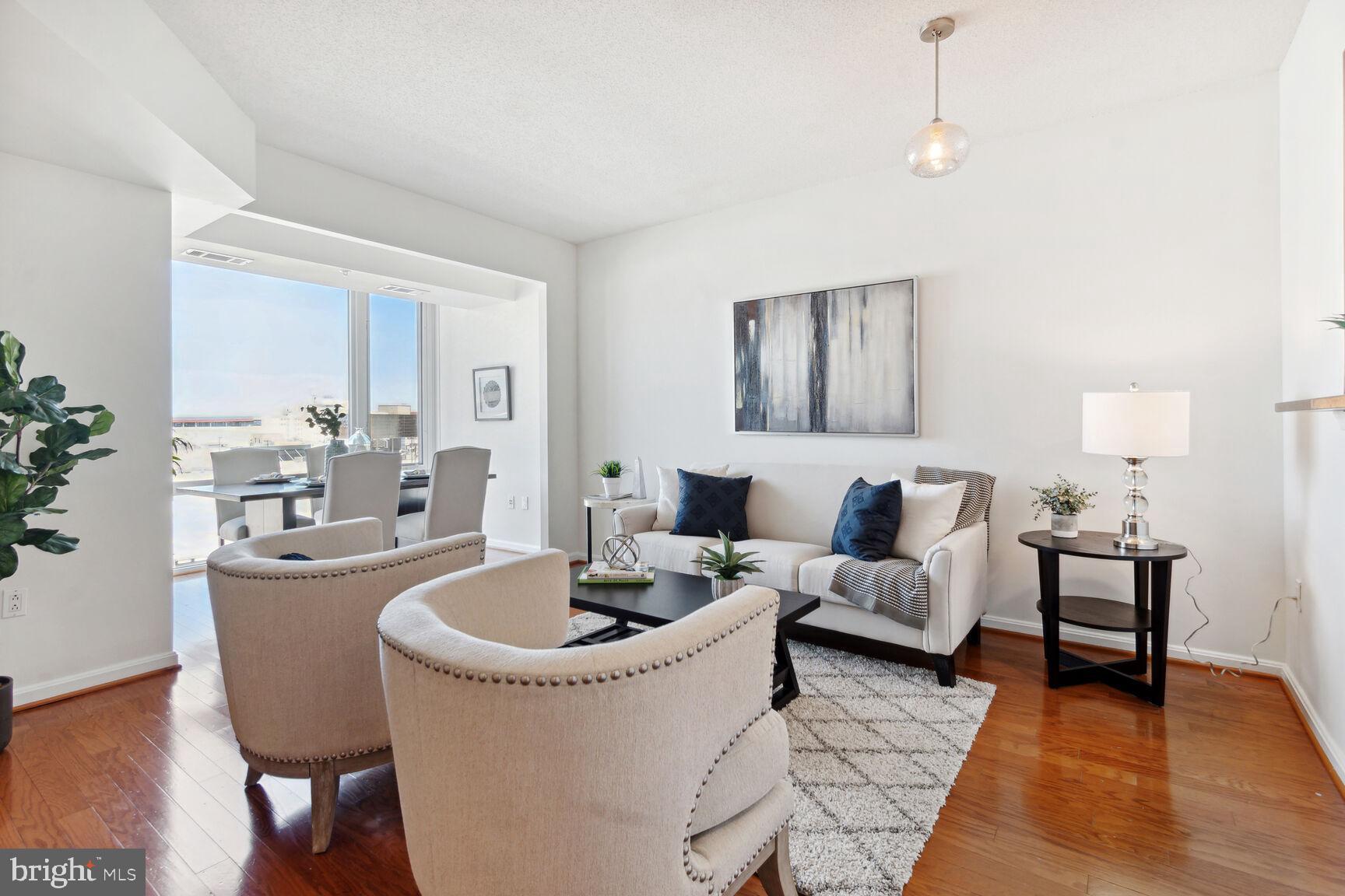 CRESCENT - Residential