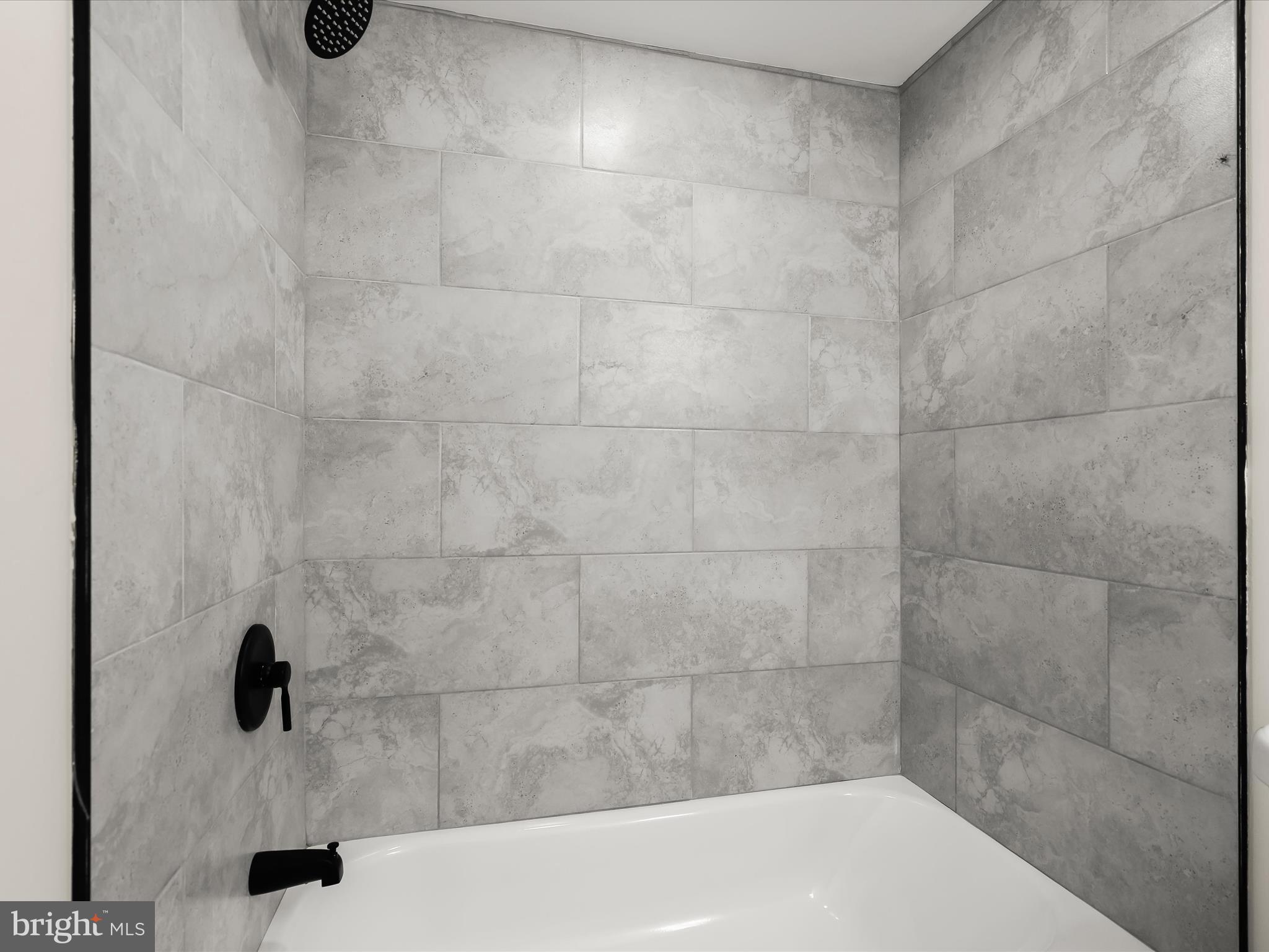 KINGS POINT - Residential