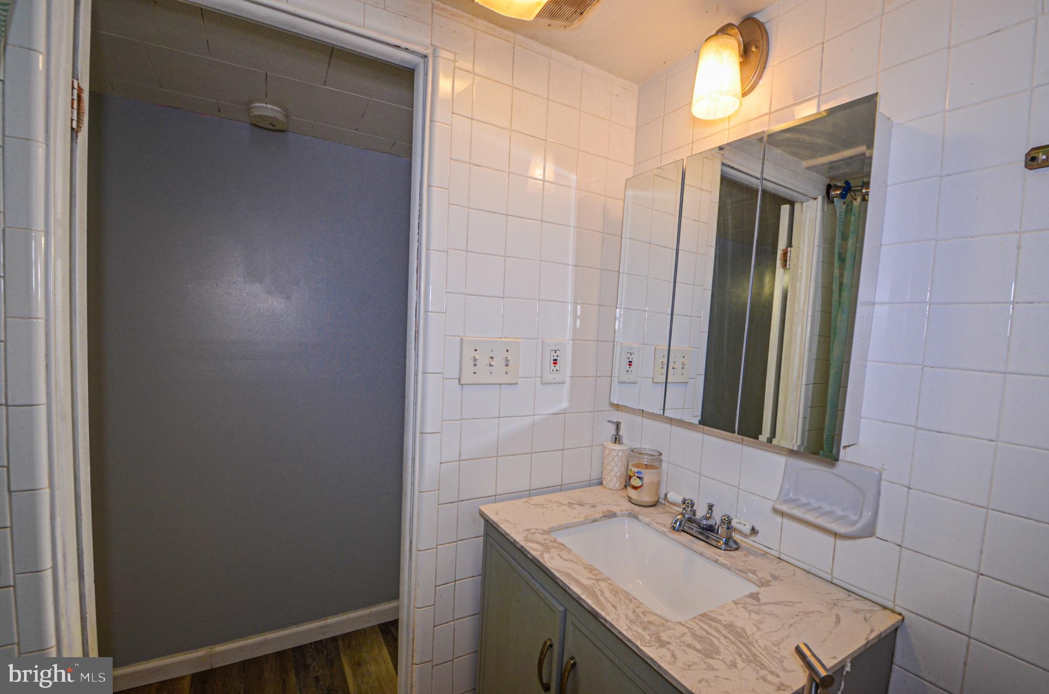 LANSDALE - Residential