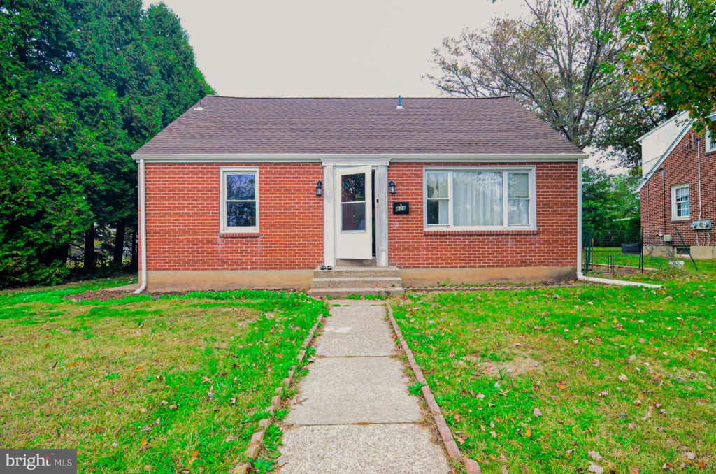Photo of 833 W 4 Th Street, LANSDALE, PA 19446 (MLS # PAMC2159328)