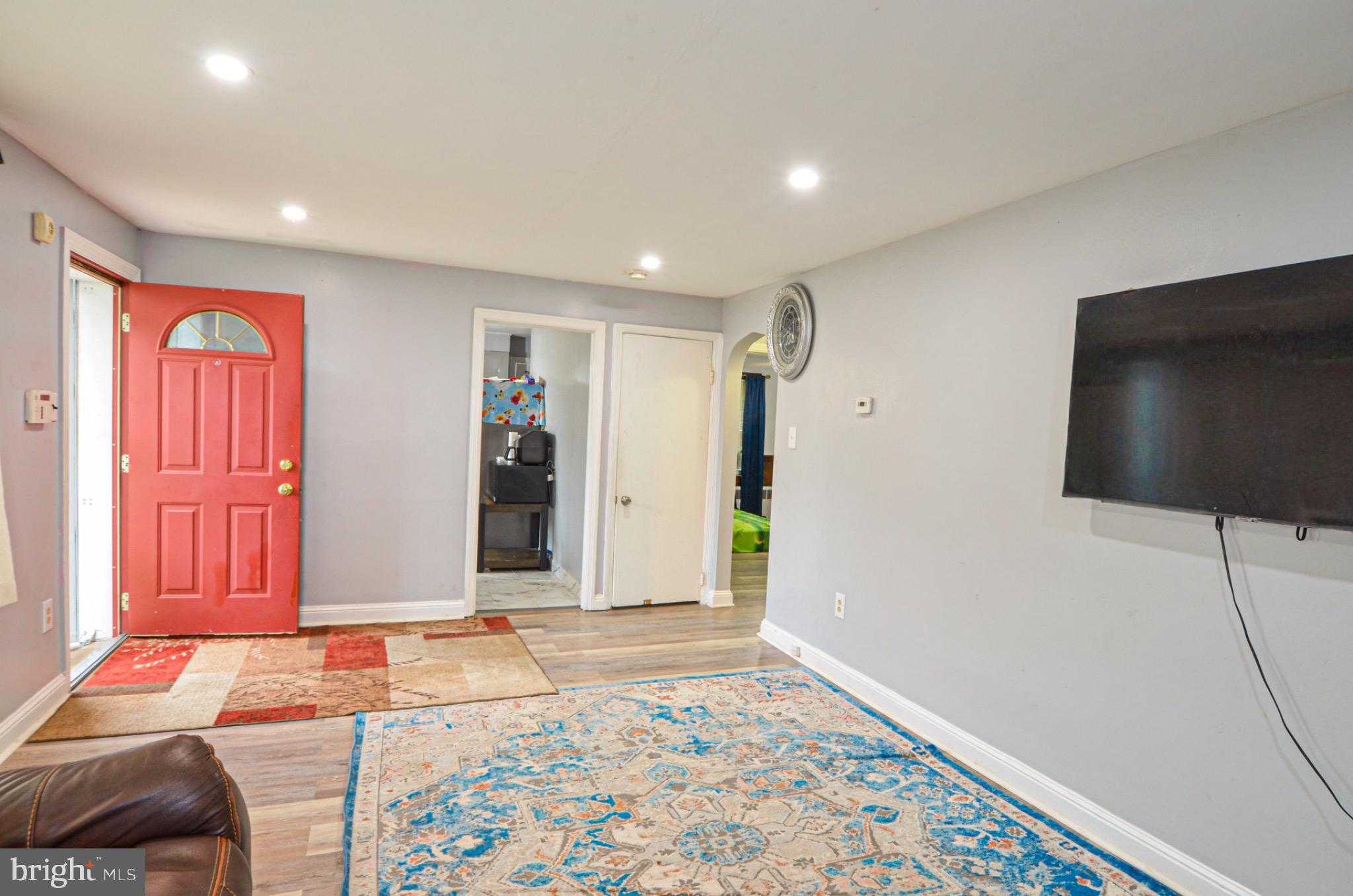 LANSDALE - Residential