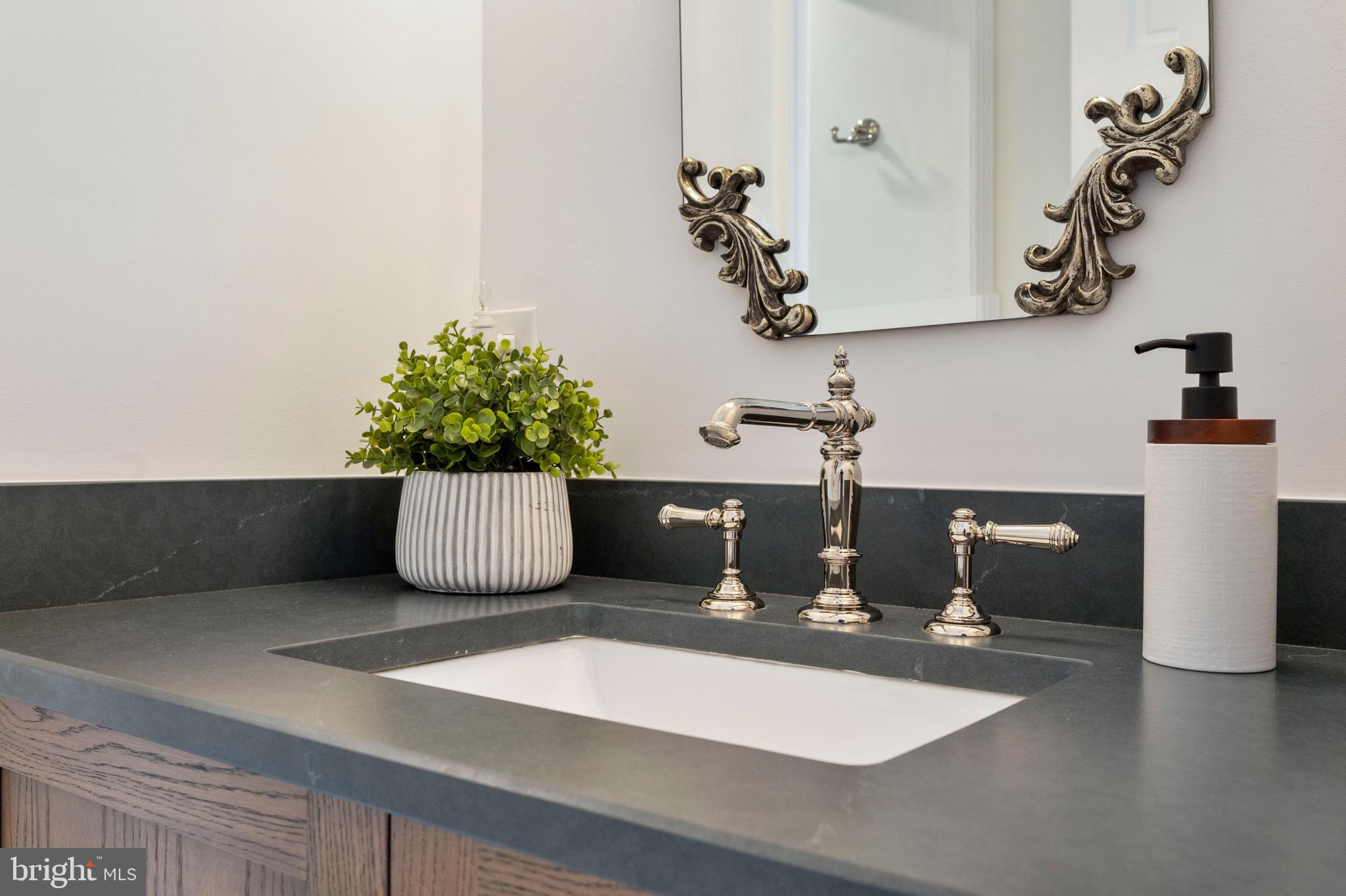 YATES GARDENS - Residential