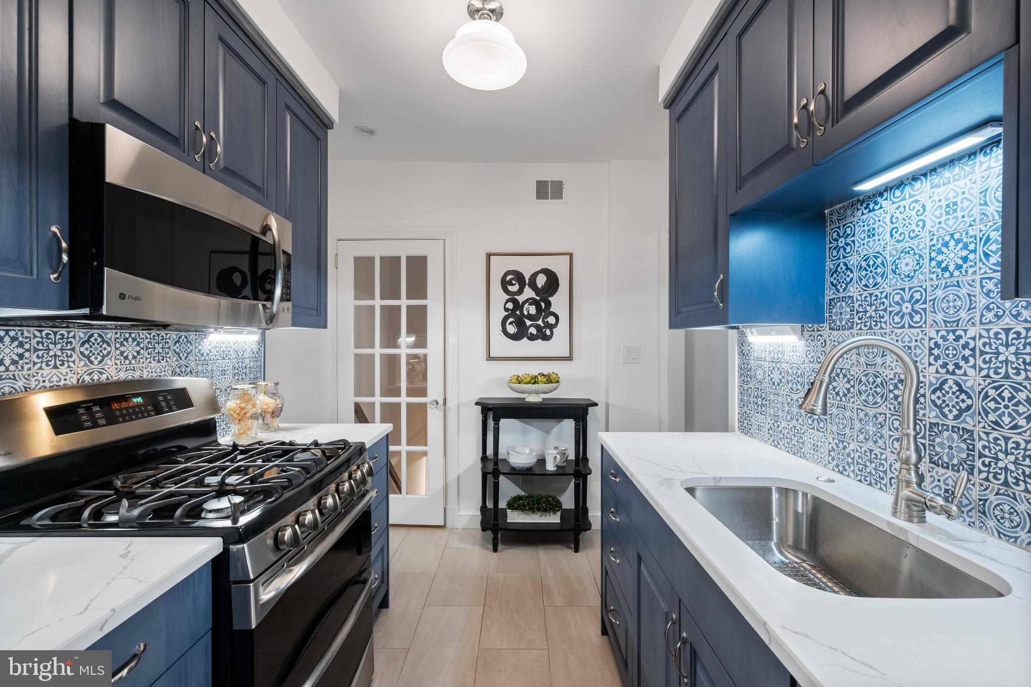 YATES GARDENS - Residential