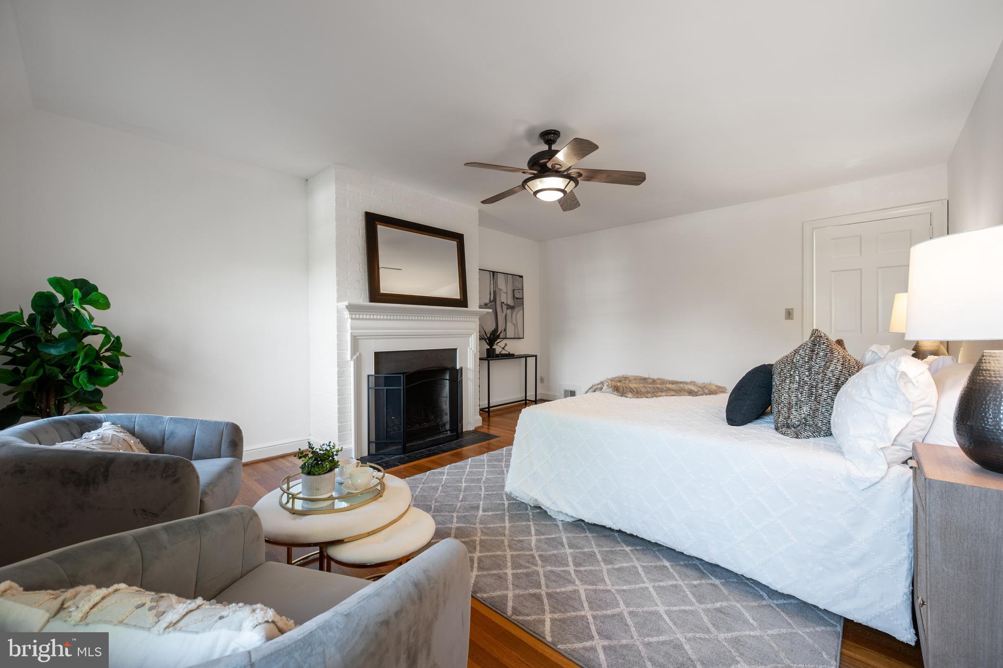 YATES GARDENS - Residential