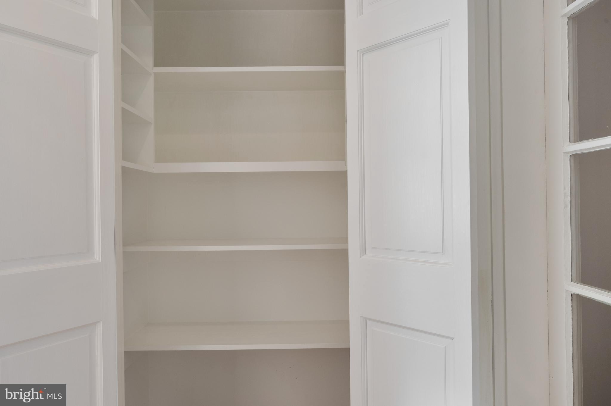 YATES GARDENS - Residential