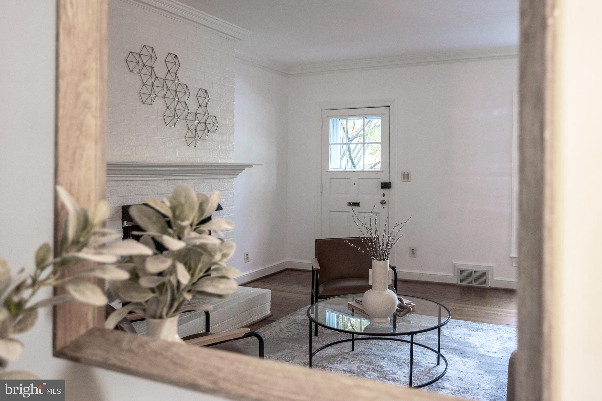 YATES GARDENS - Residential