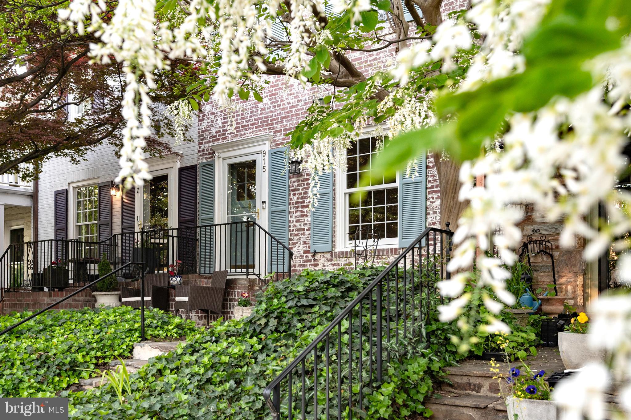 YATES GARDENS - Residential