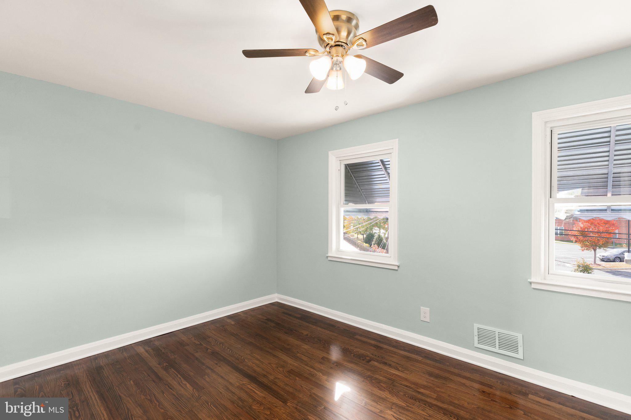 DUNDALK VILLAGE - Residential