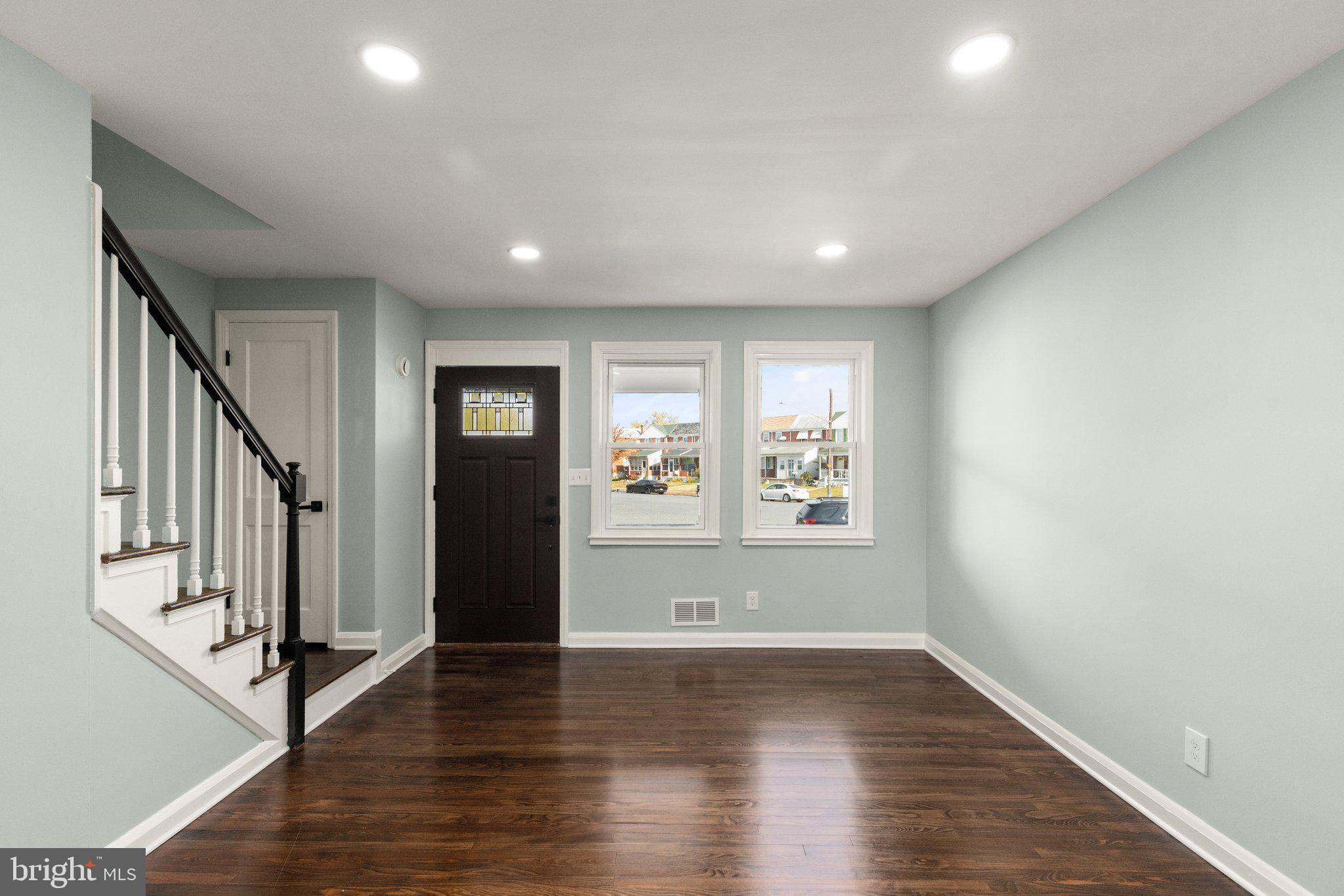 DUNDALK VILLAGE - Residential