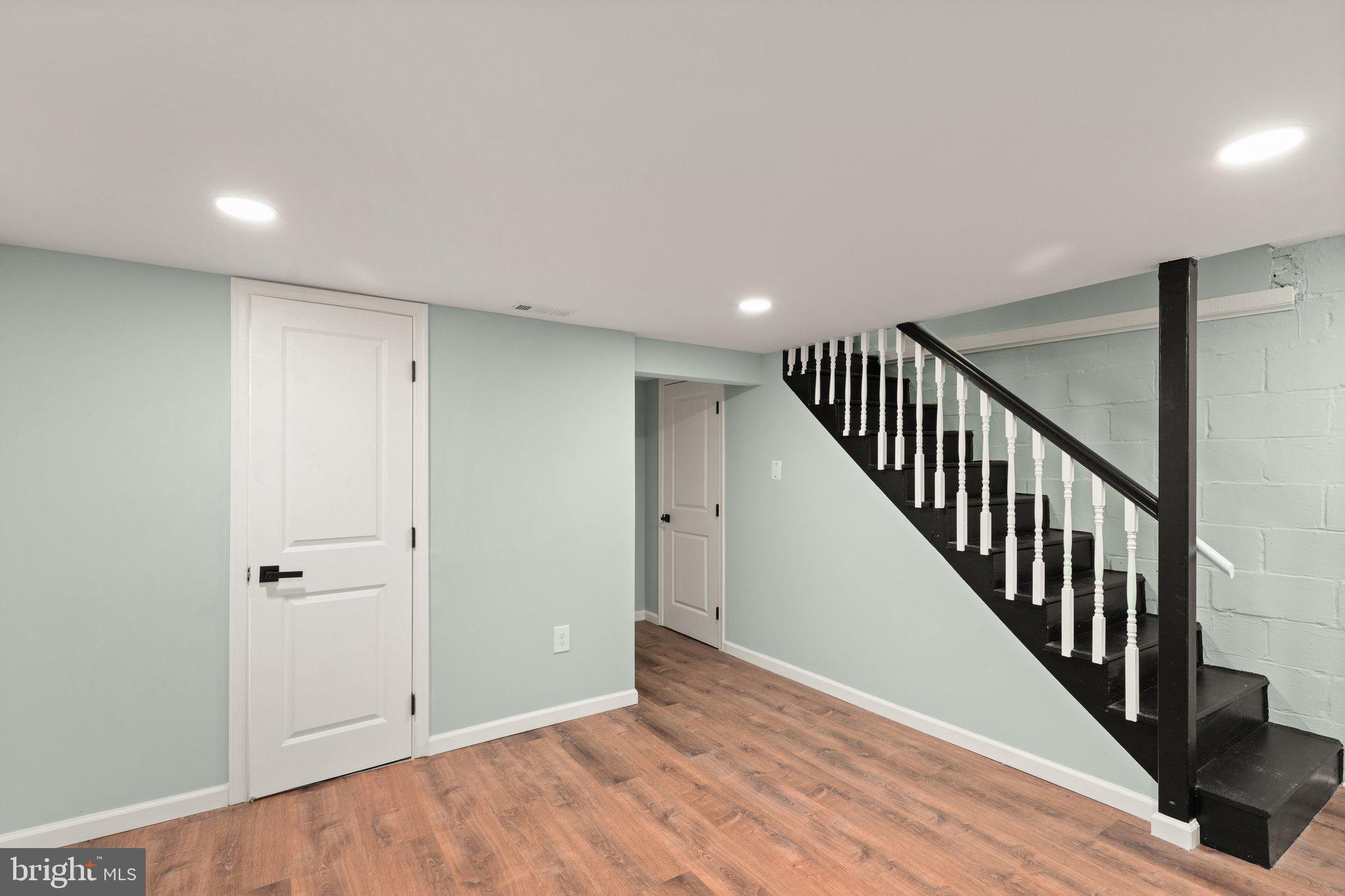 DUNDALK VILLAGE - Residential