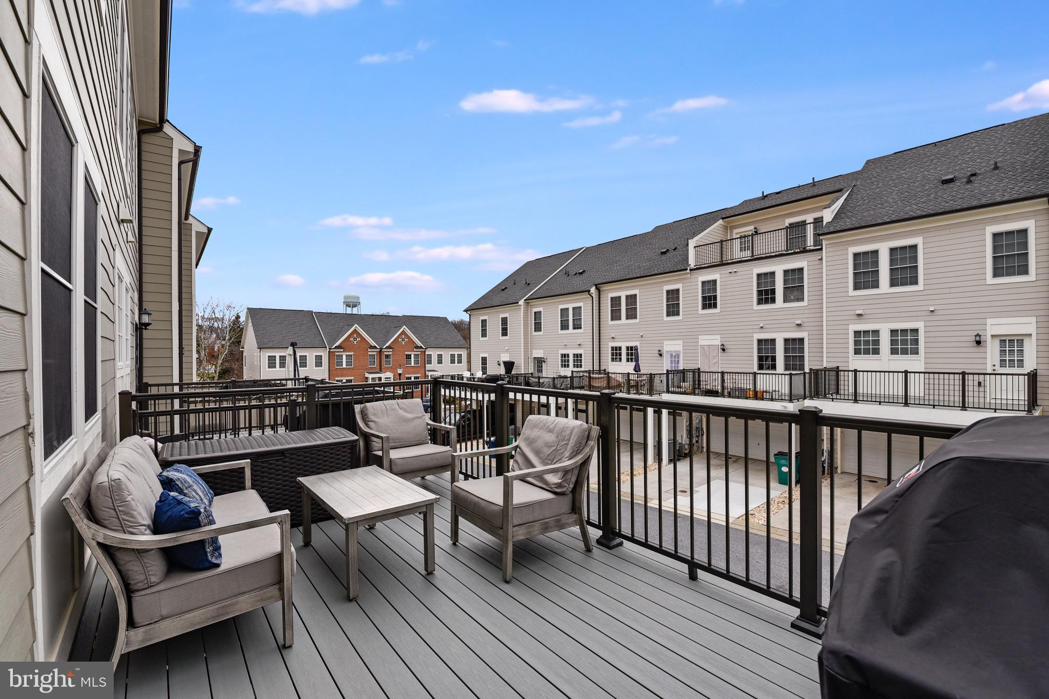 PARKSIDE AT WARFIELD - Residential