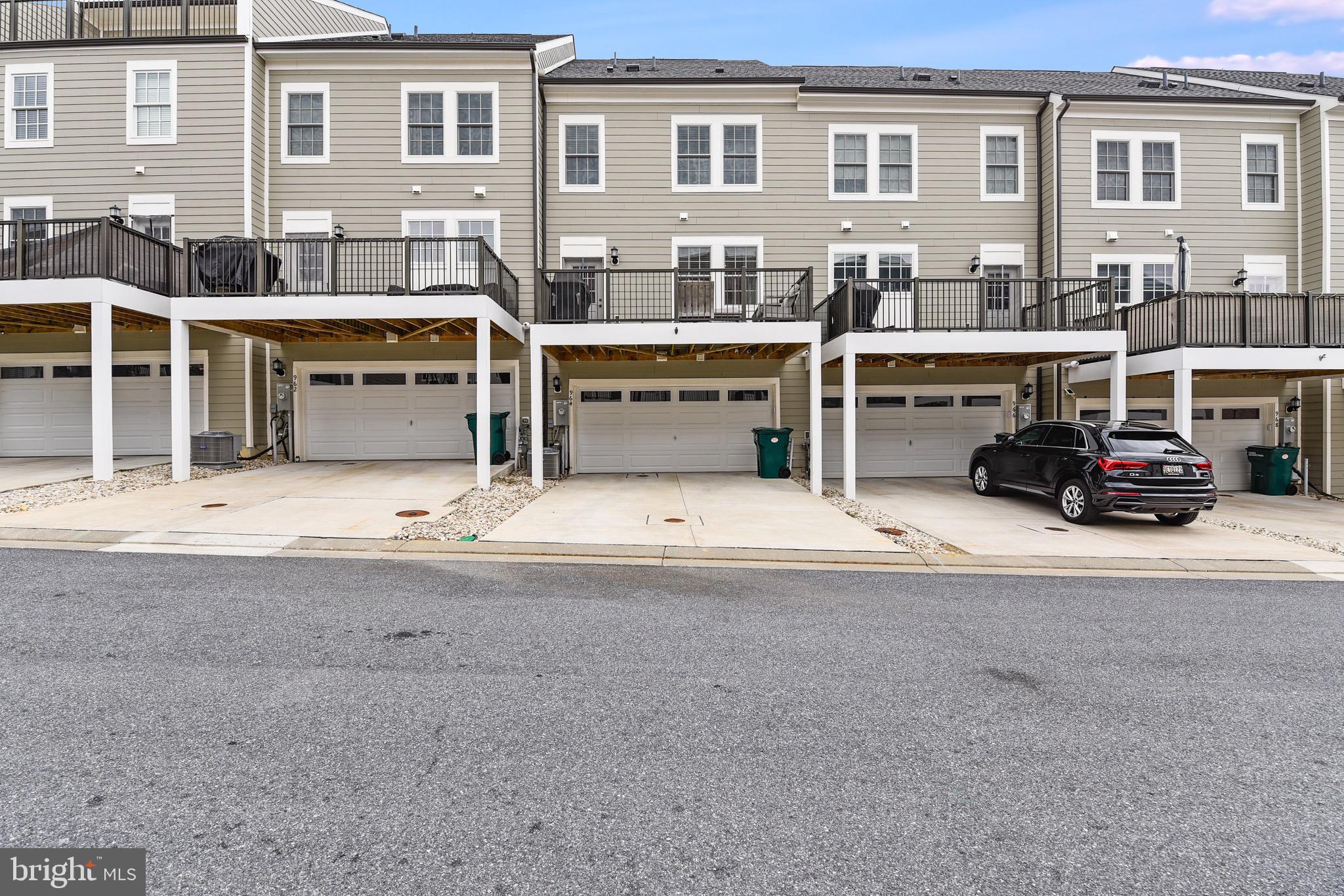 PARKSIDE AT WARFIELD - Residential