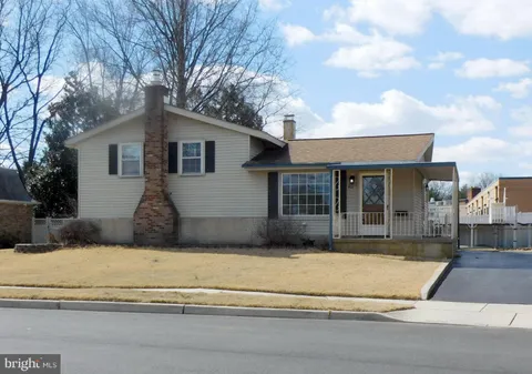 401 Fenimore Lane, Delanco, NJ 08075 - #: NJBL2082348