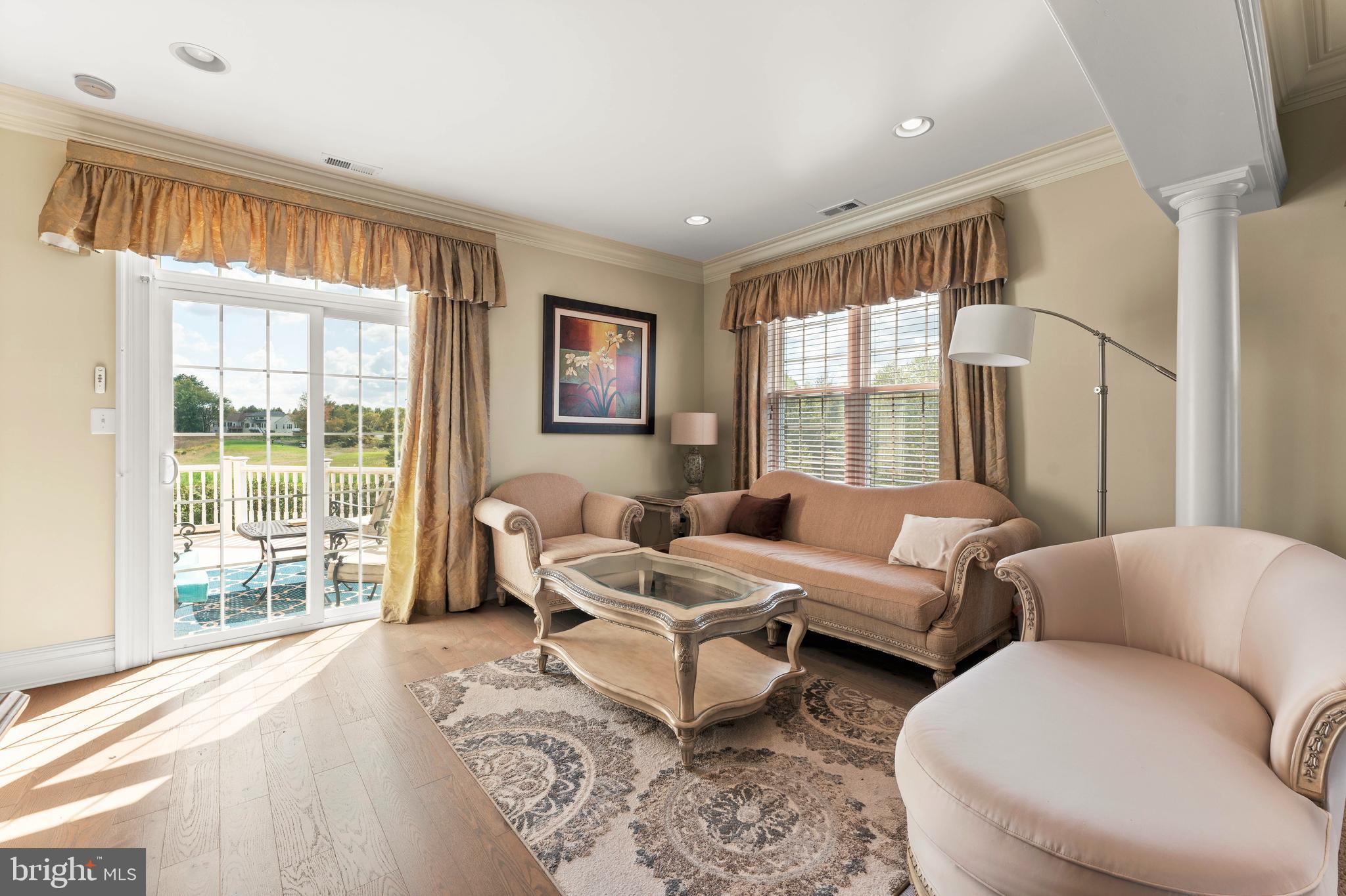 GOLF CLUB ESTATES - Residential