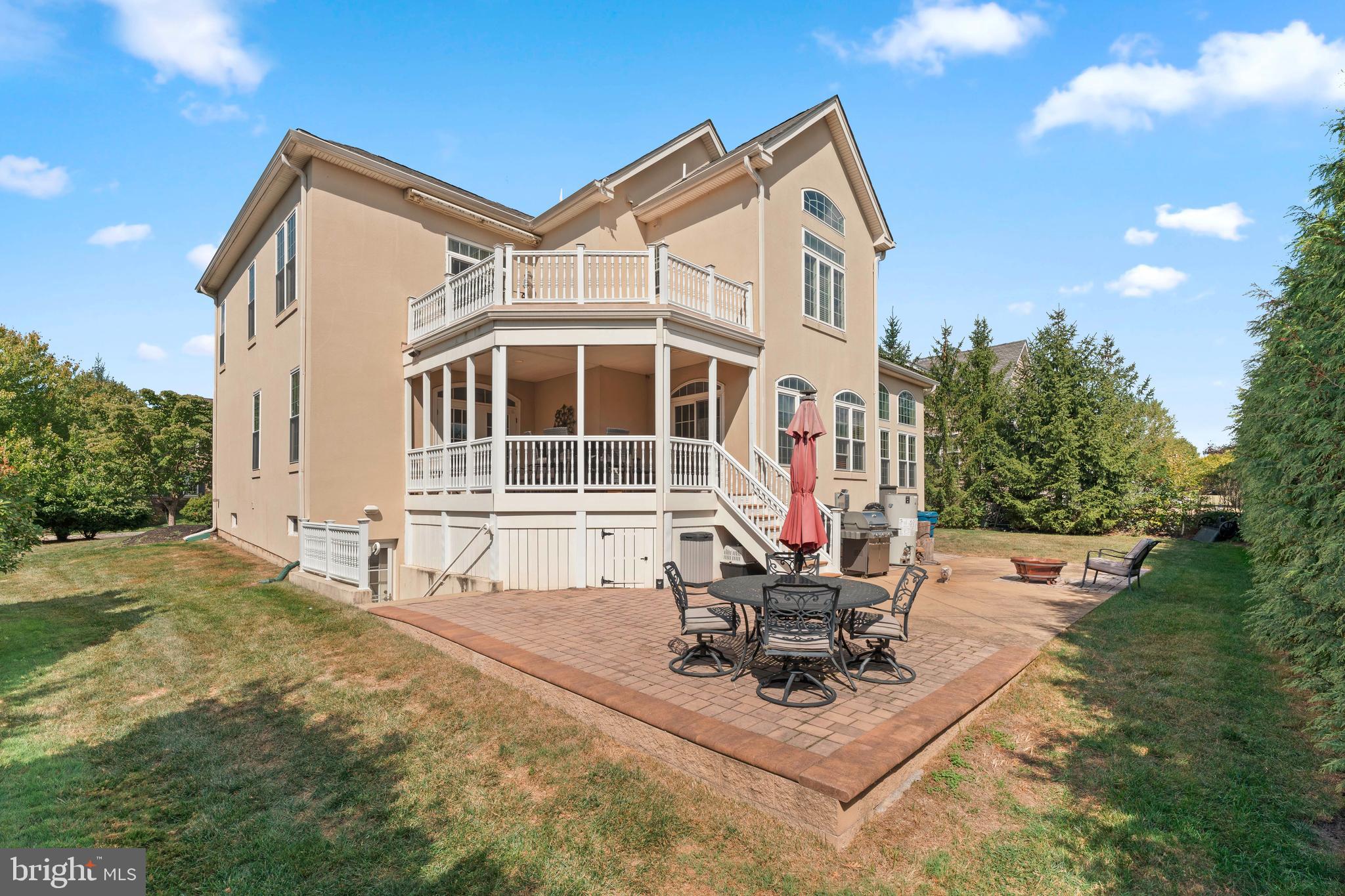 GOLF CLUB ESTATES - Residential