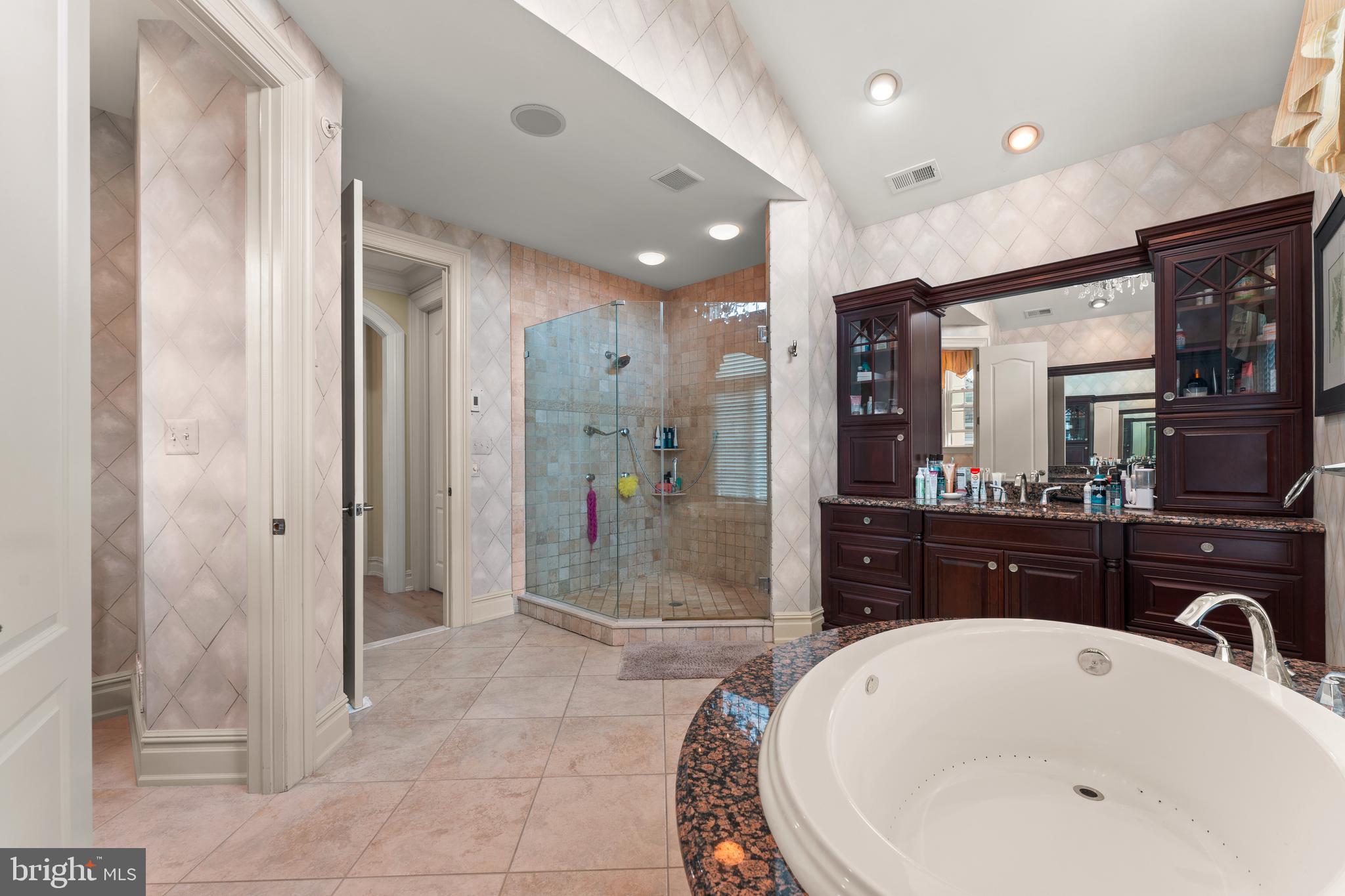 GOLF CLUB ESTATES - Residential