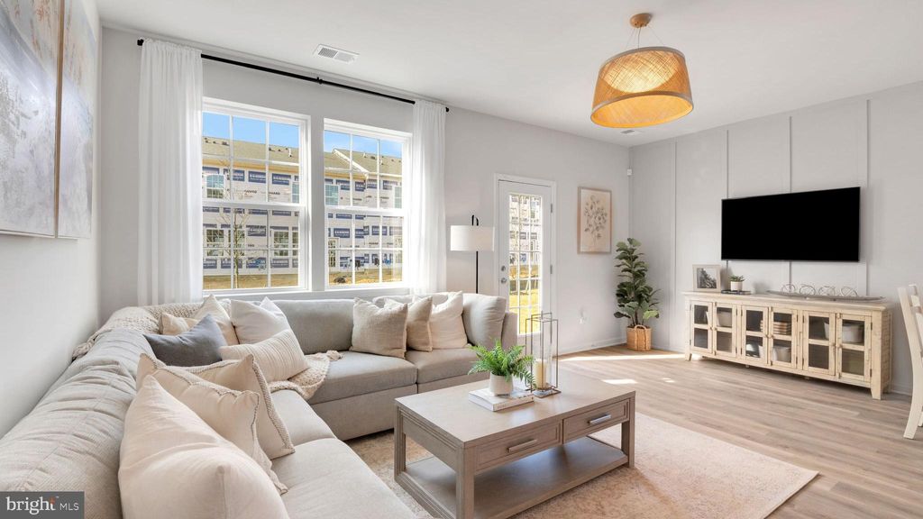 Photo of 230 Hermosa Drive, EGG HARBOR TOWNSHIP, NJ 08234 (MLS # NJAC2021144)