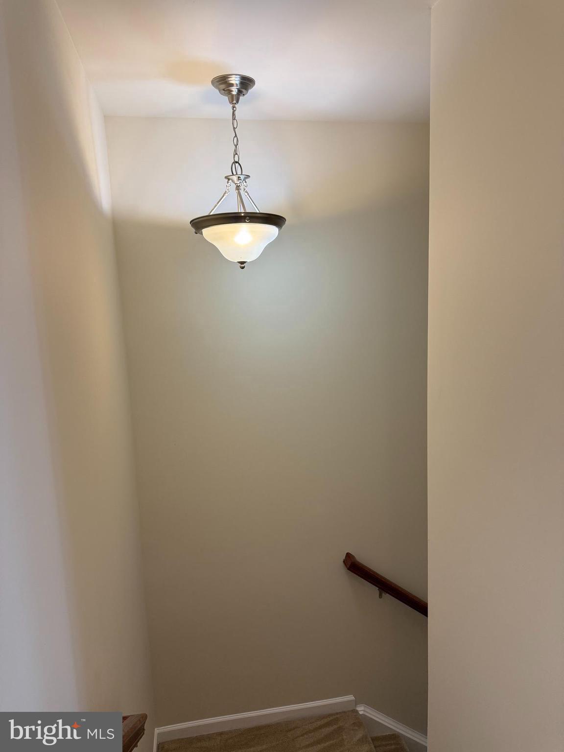 LAKELAND PLACE - Residential Lease