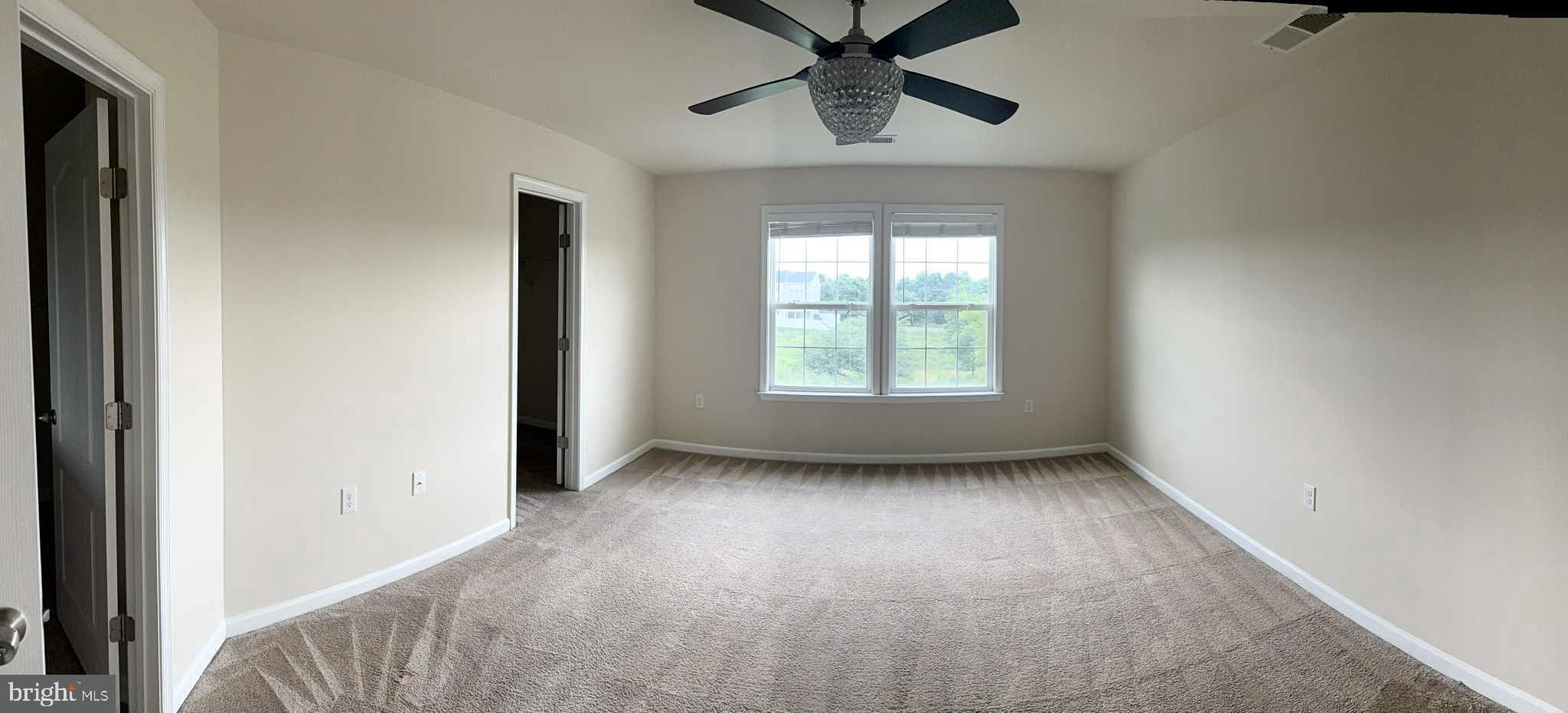 LAKELAND PLACE - Residential Lease