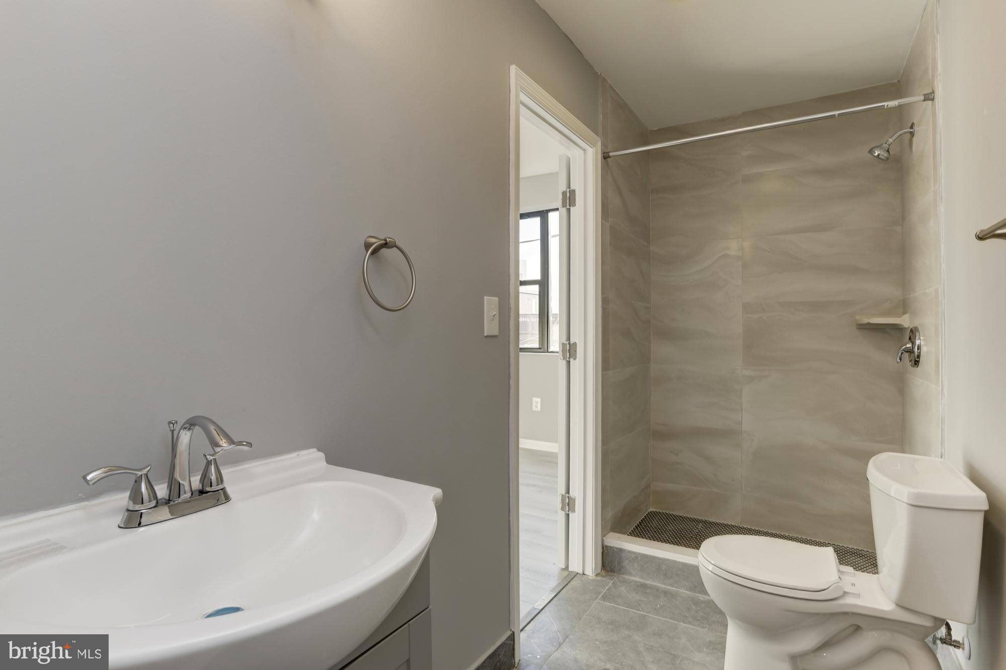 HIGHLANDTOWN - Residential Lease