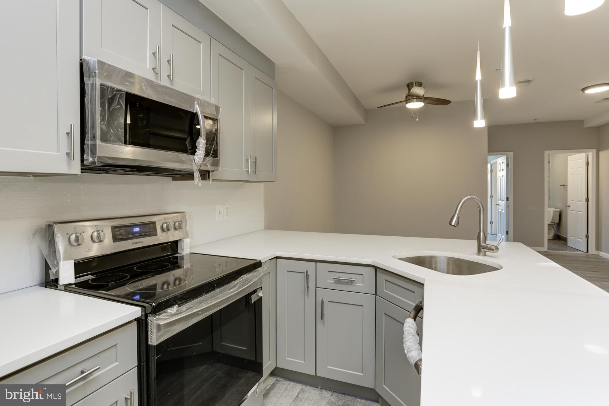 HIGHLANDTOWN - Residential Lease